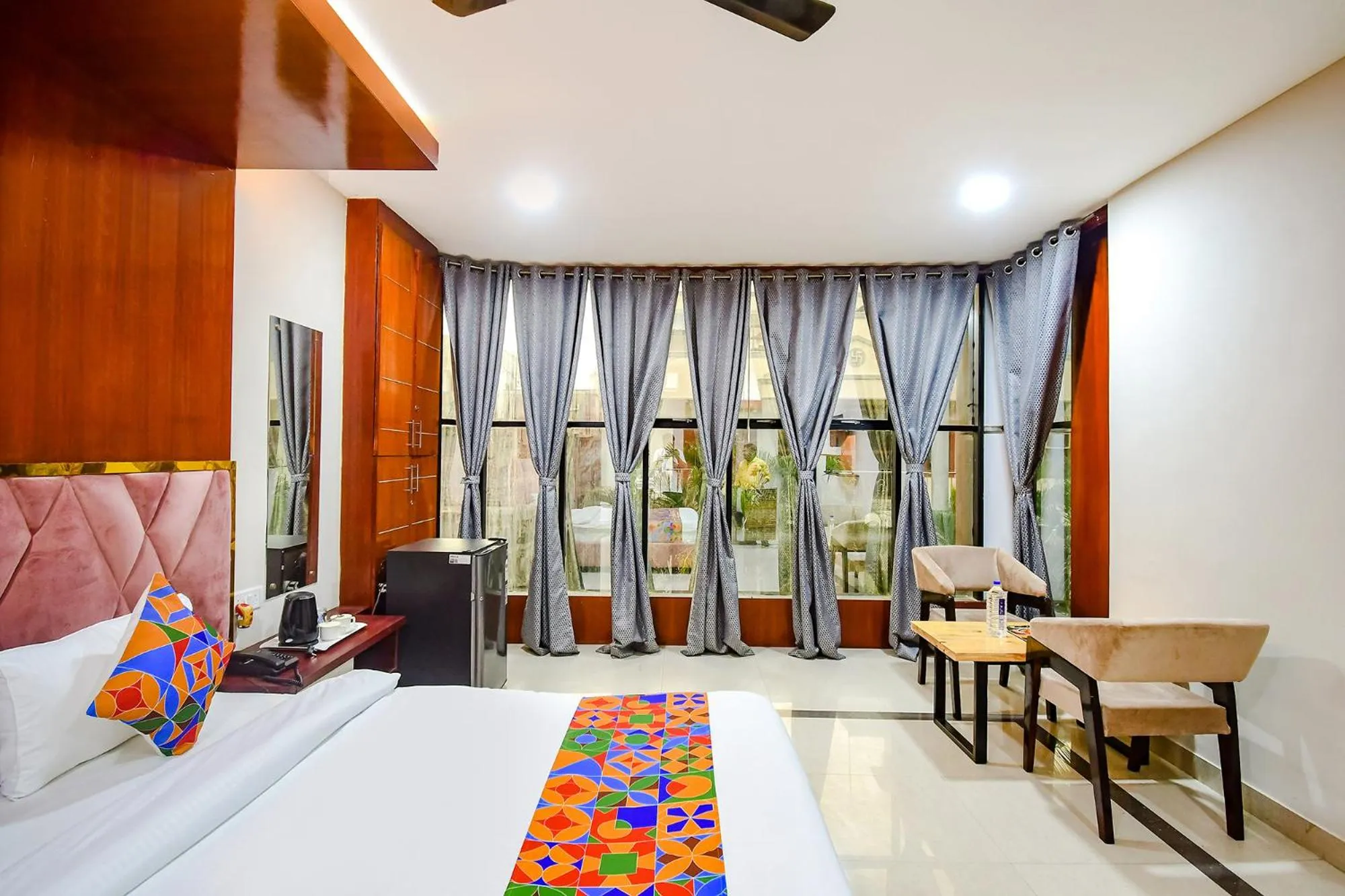 Living room, Bed in FabHotel Greenland Grand - Nr Kalinga Stadium