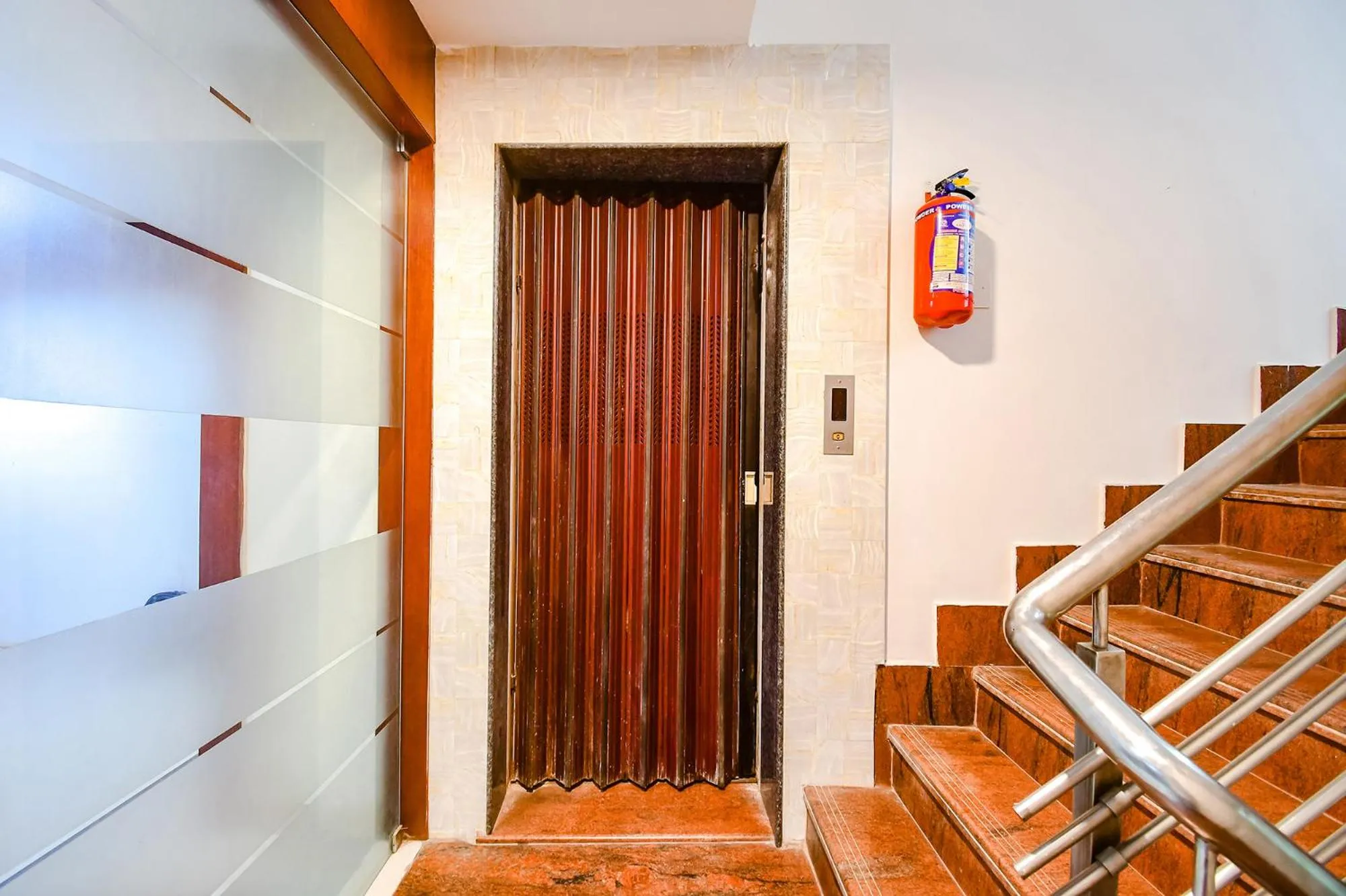 Lobby or reception in FabHotel Greenland Grand - Nr Kalinga Stadium