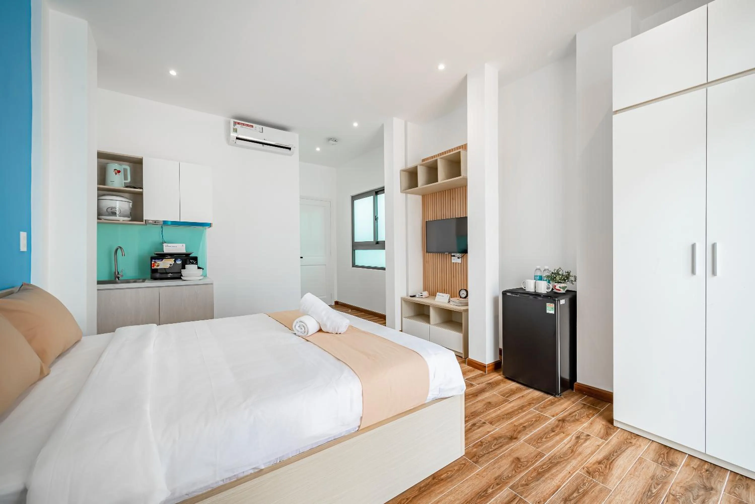 Bed in Cozrum Homes - Autumn House