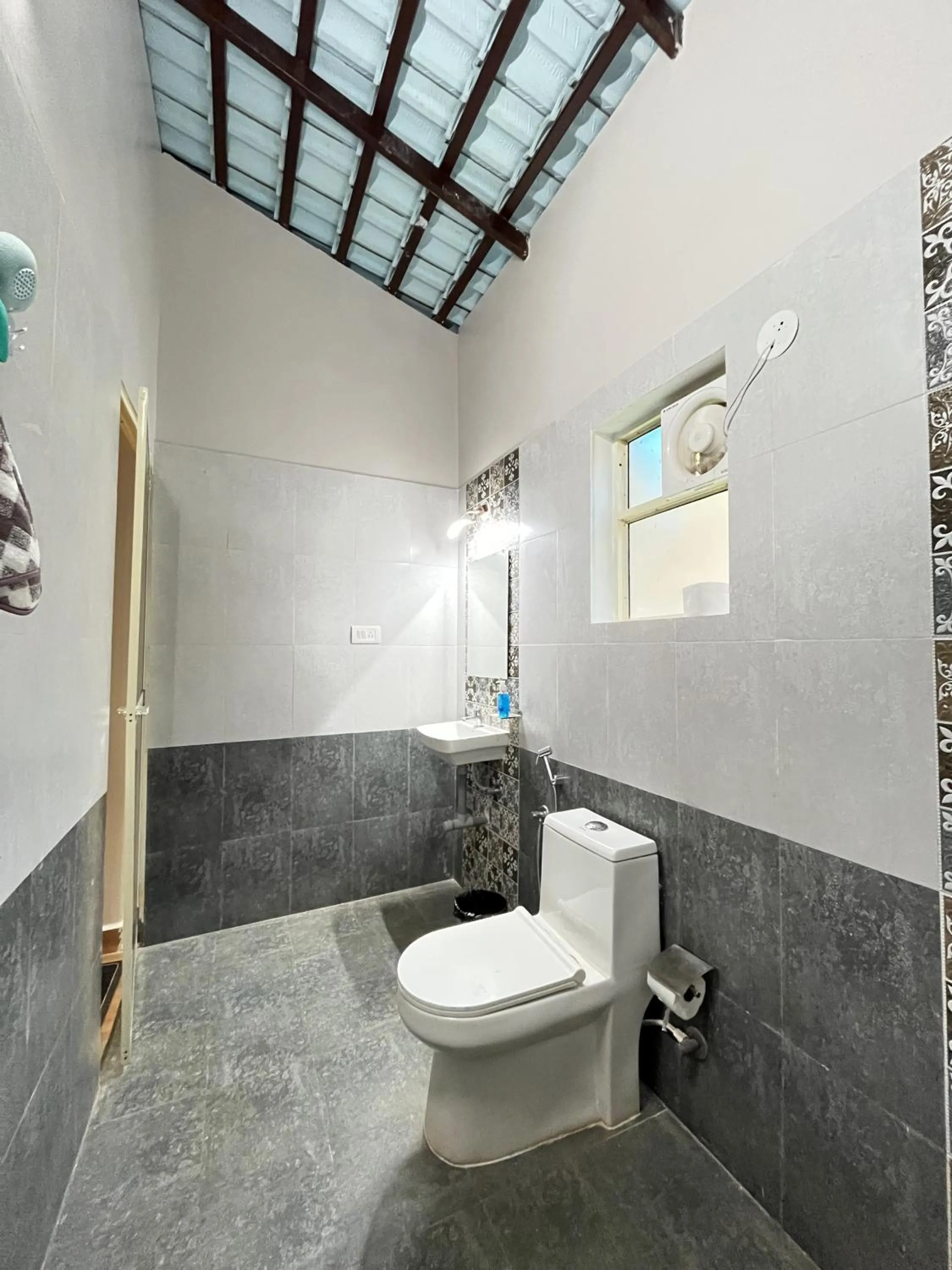 Shower in La Station Resort Vagator