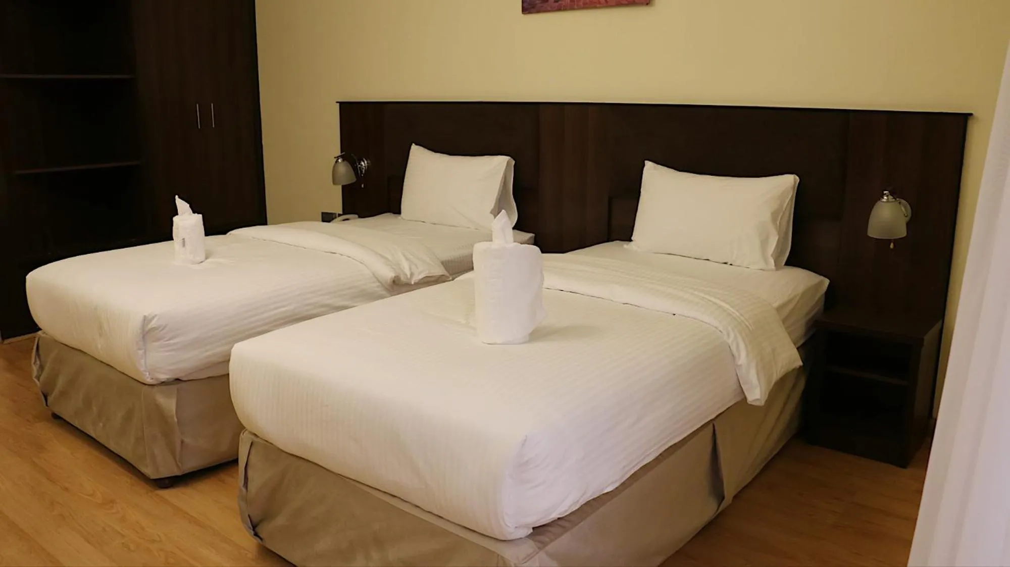 Bed in Weekdays Hotel