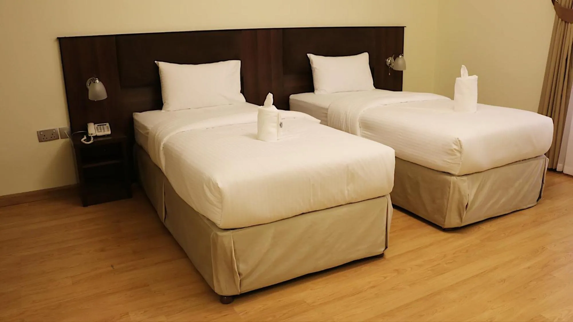 Bed in Weekdays Hotel