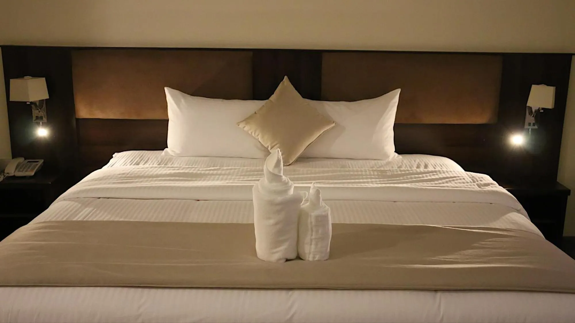 Bed in Weekdays Hotel