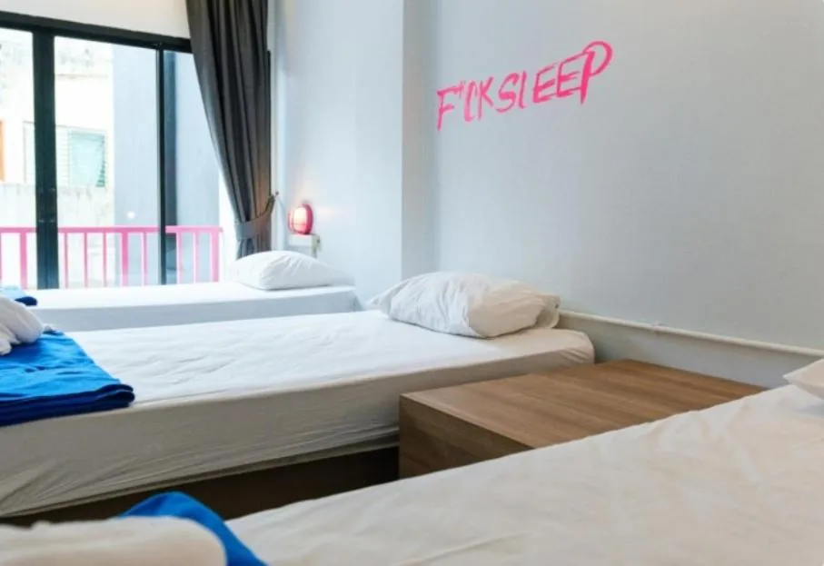 Bed in Slumber Surf Phuket Kata