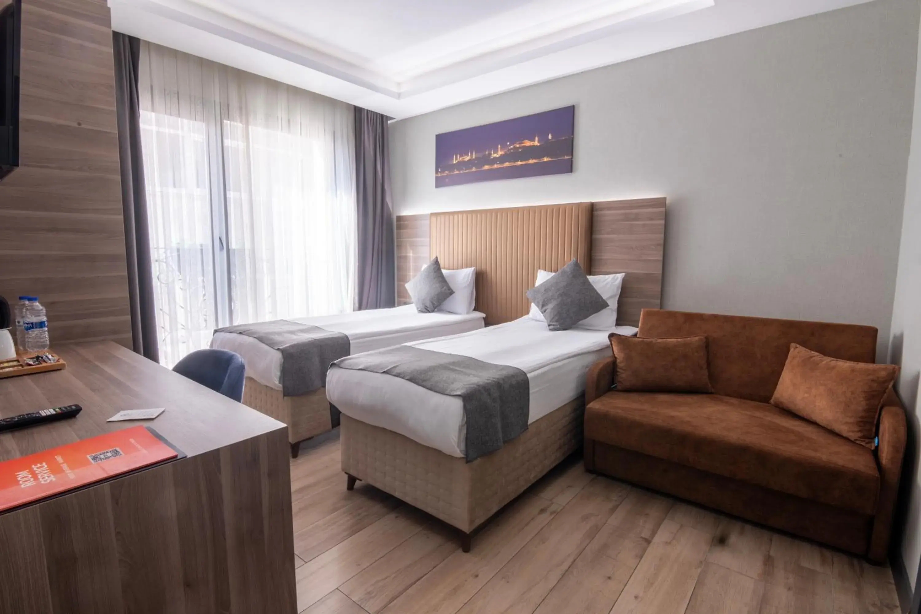 Standard Double Room in The Omiya Hotel Standard Double Room in The Omiya Hotel