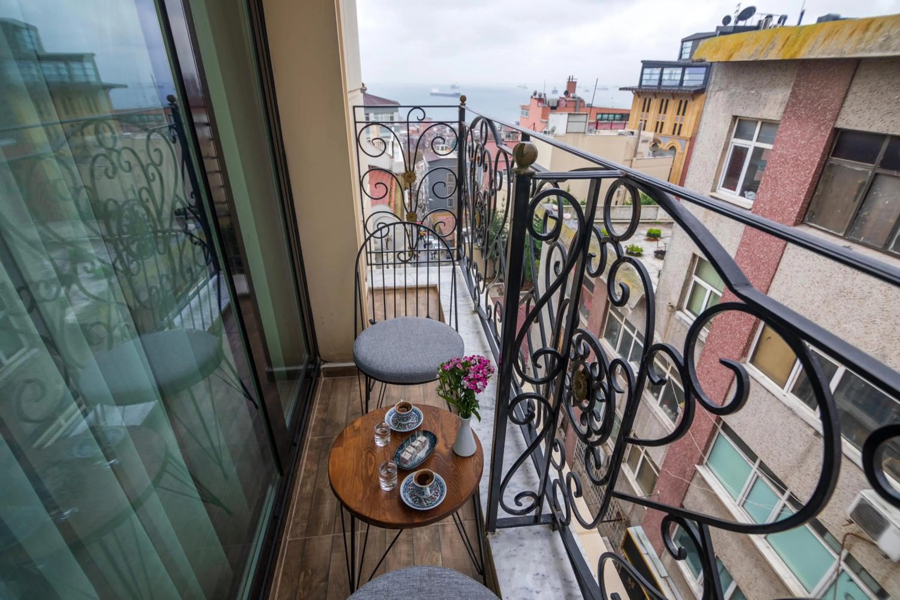 Balcony/Terrace in The Omiya Hotel