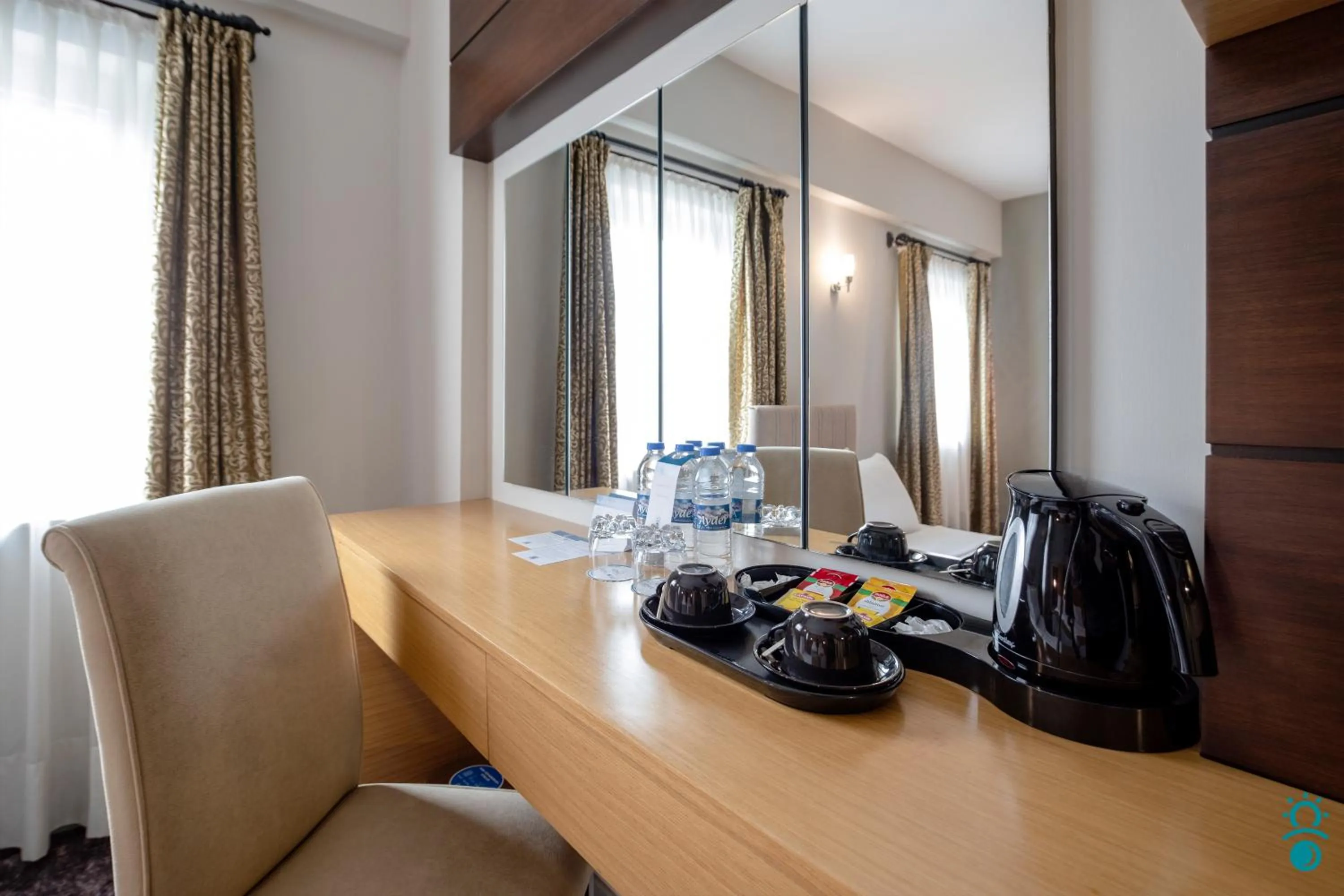 Coffee/tea facilities in KTÜ Koru Otel