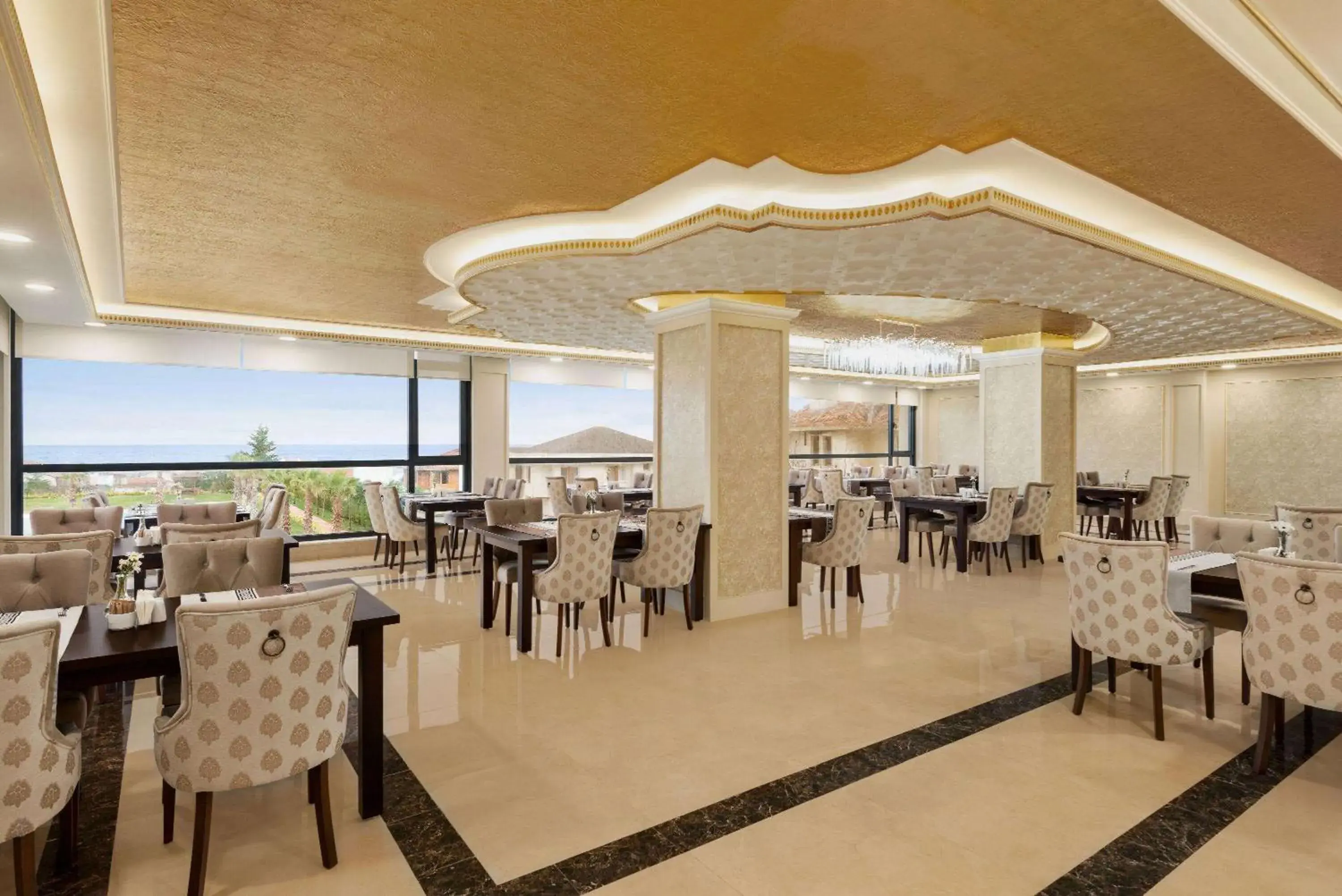 Restaurant/places to eat in Ramada Plaza by Wyndham Silivri Restaurant/places to eat in Ramada Plaza by Wyndham Silivri