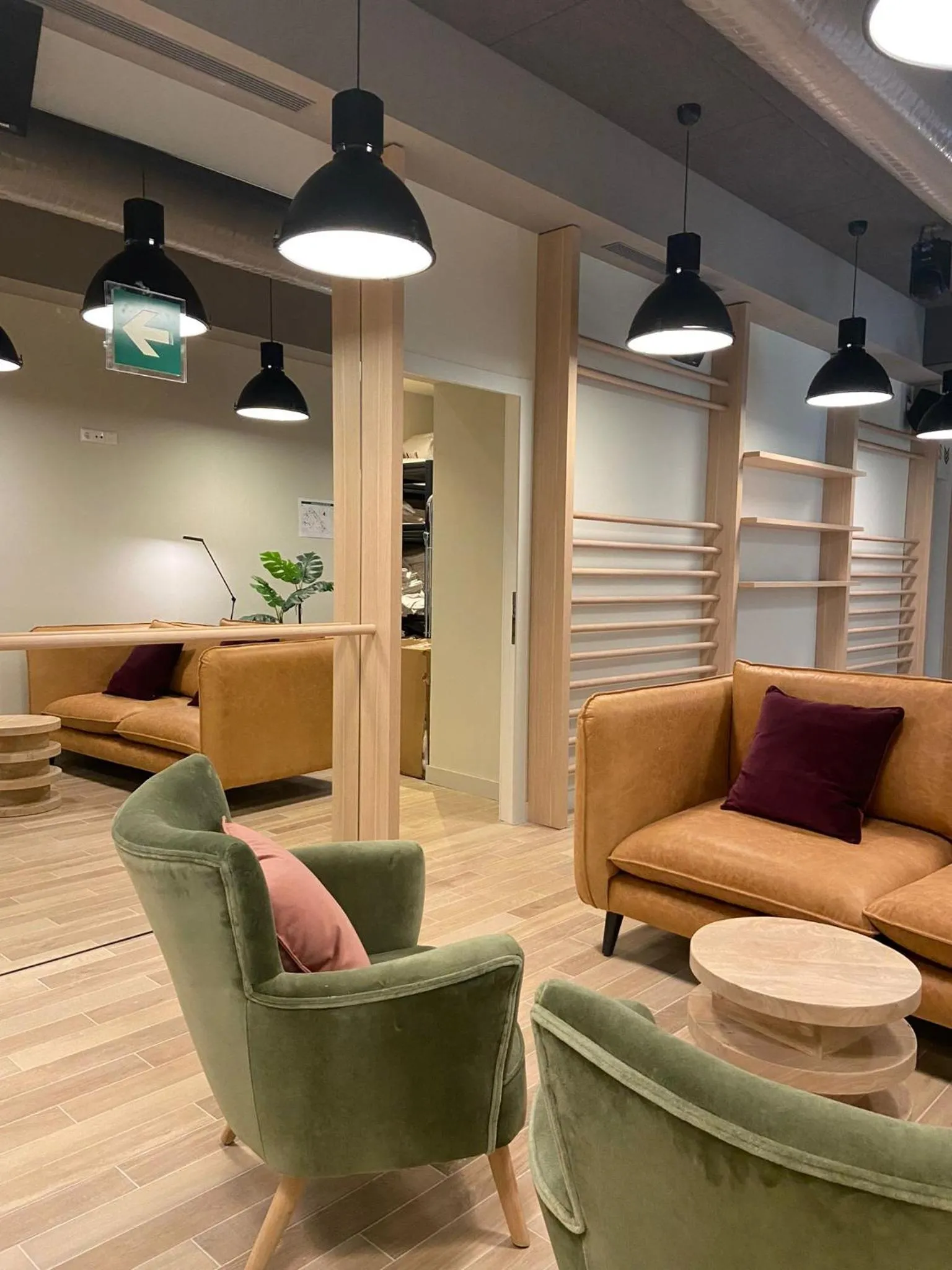 Property building in LATROUPE Prado