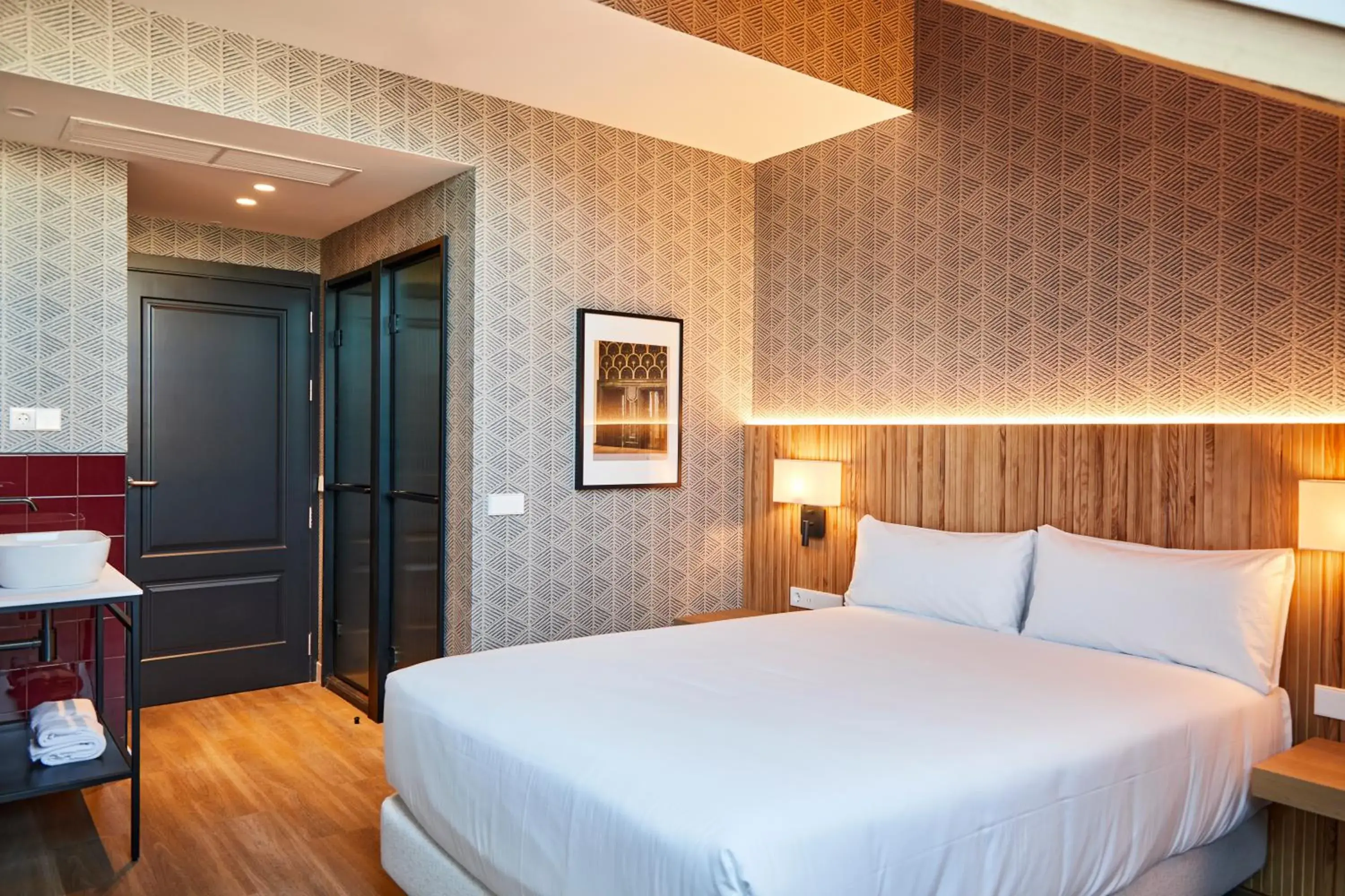 Double Room in LATROUPE Prado Double Room in LATROUPE Prado