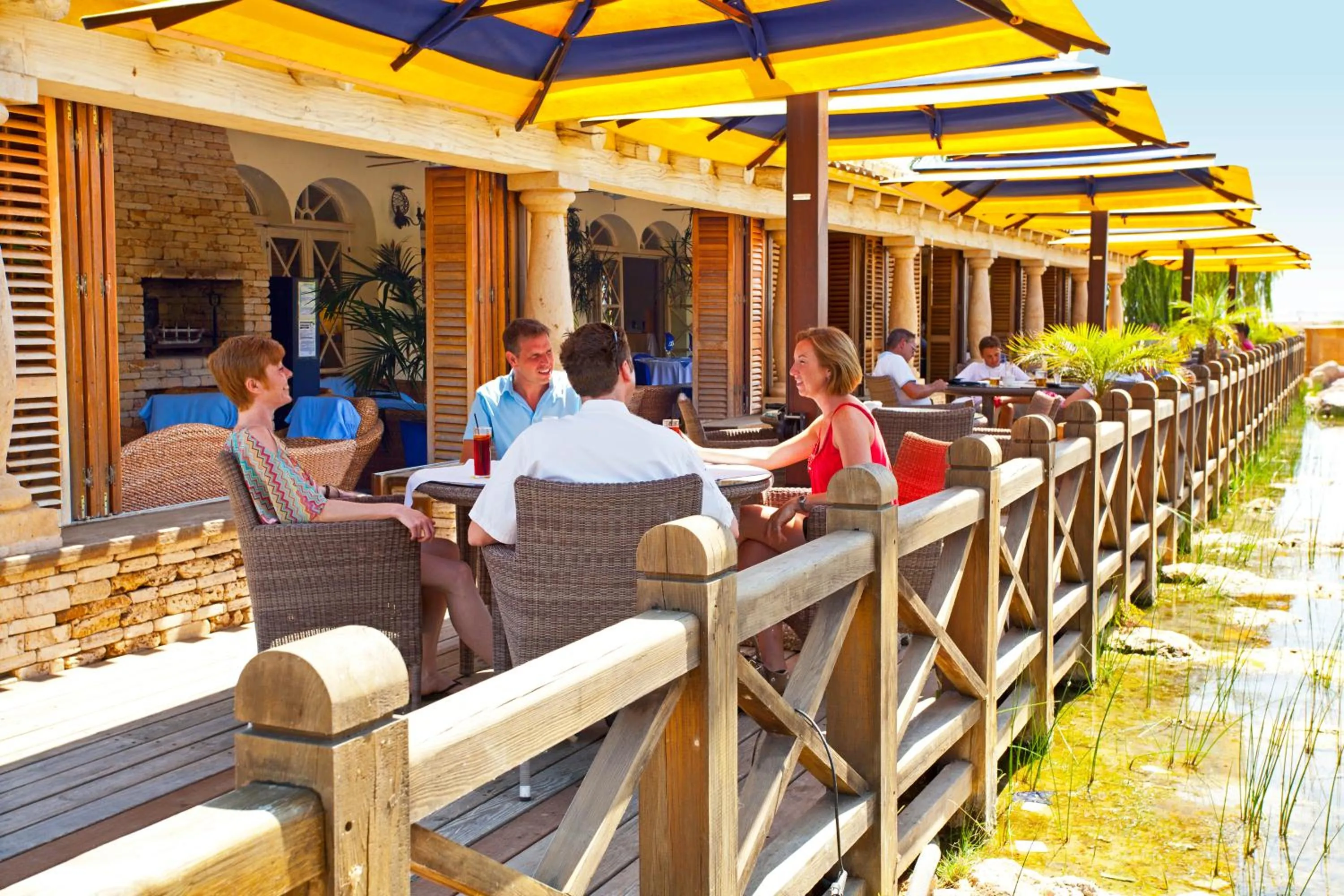 Restaurant/places to eat in Desert Springs Resort