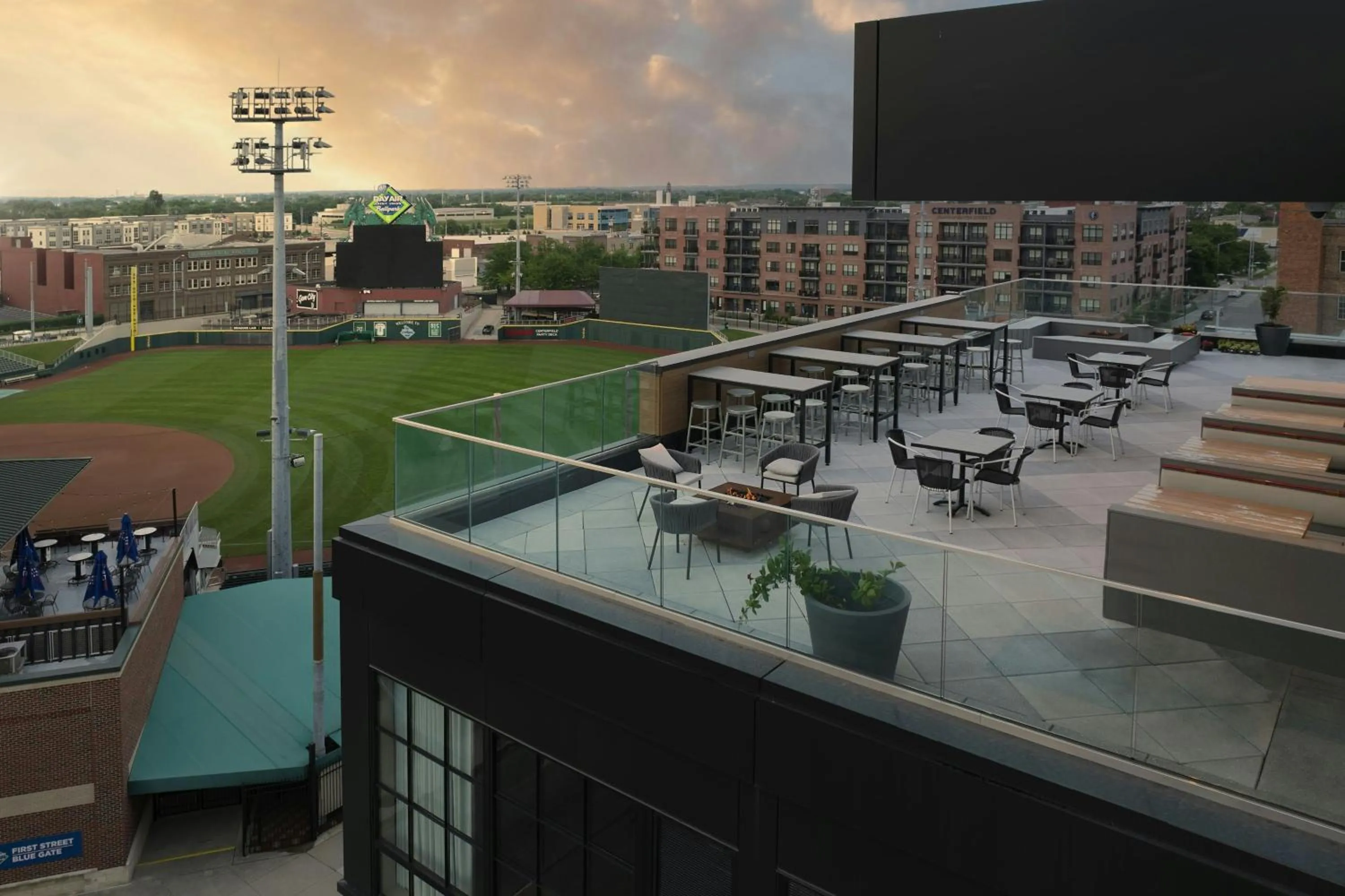 Restaurant/places to eat in AC Hotel by Marriott Dayton