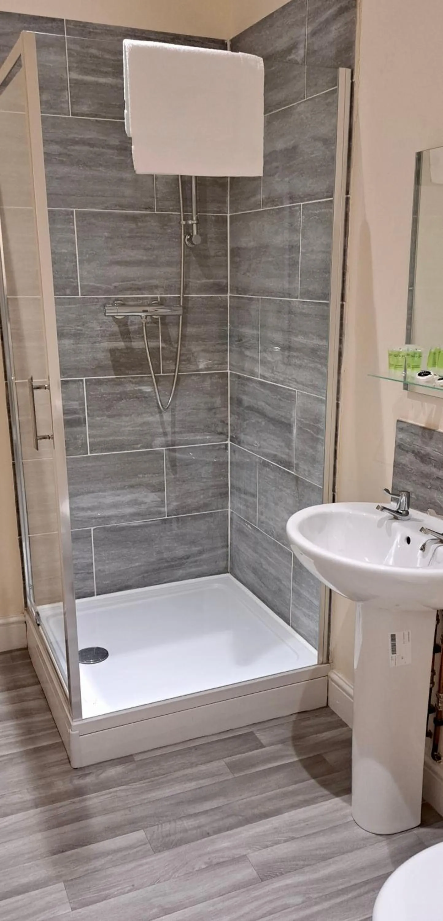 Shower in The Windmill Hotel