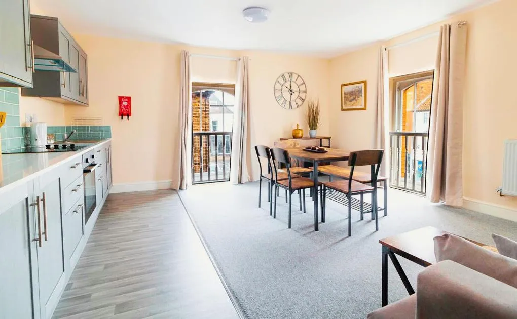 Kitchen or kitchenette in The Windmill Hotel