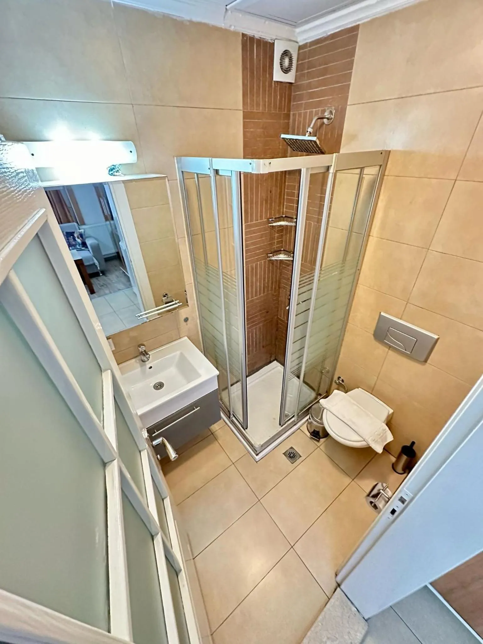 Shower in Elegance Aparts Cihangir