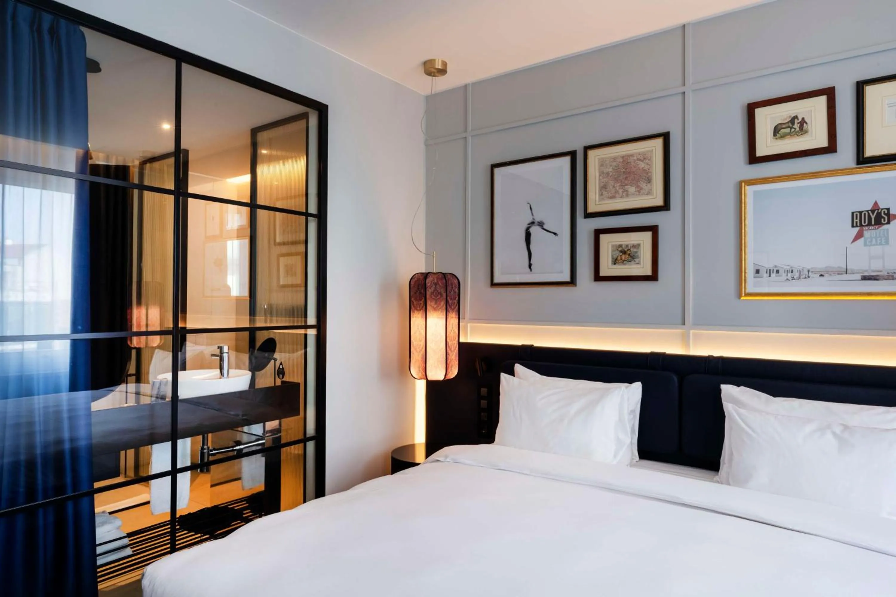 Bedroom, Bed in Radisson Collection Hotel, Santa Sofia Milan