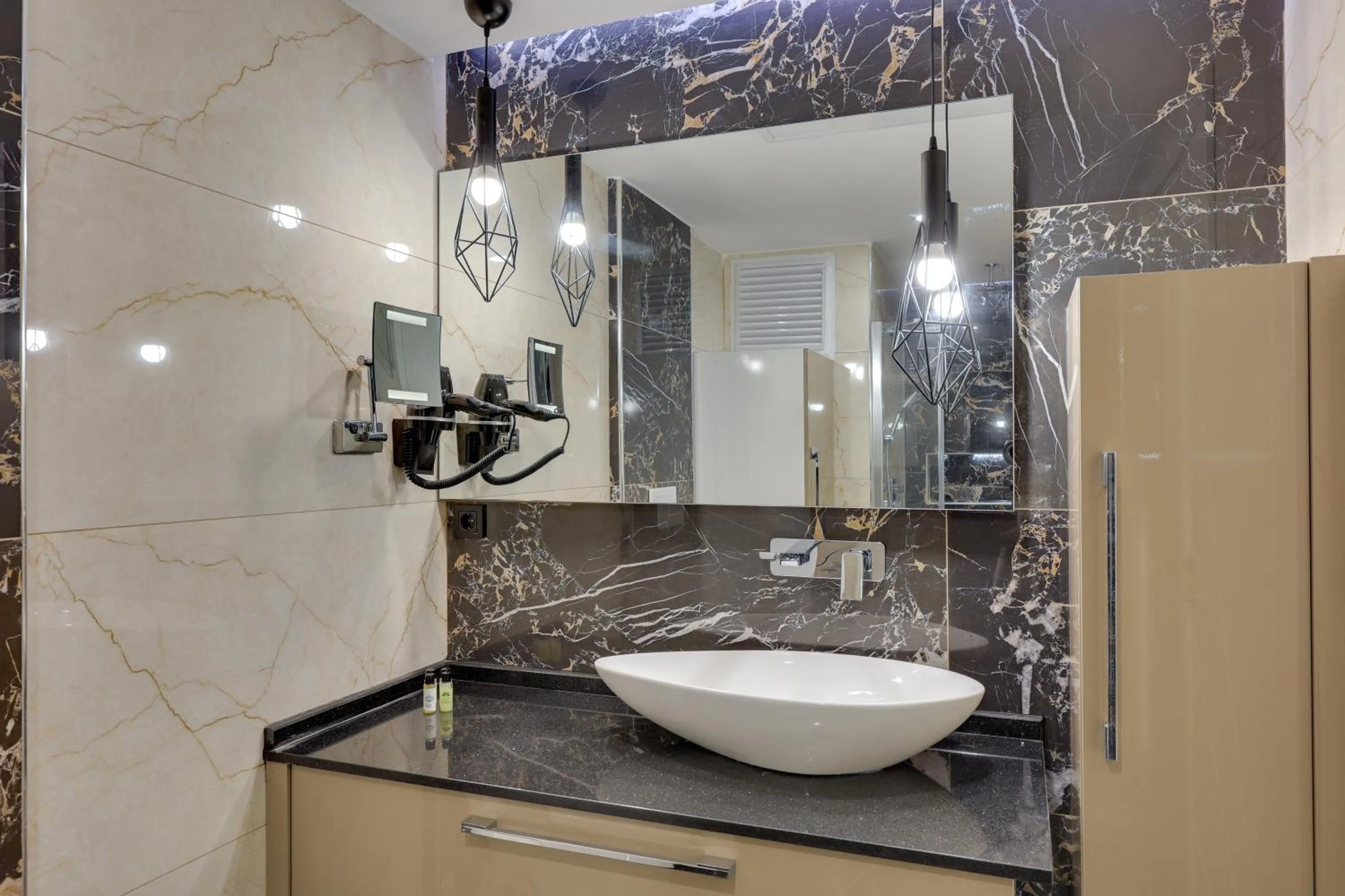 Bathroom in Ege Birlik Seasight Suites