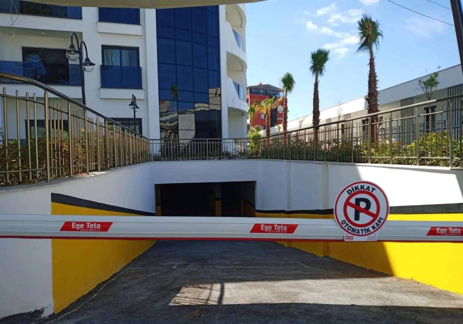 Parking in Ege Birlik Seasight Suites