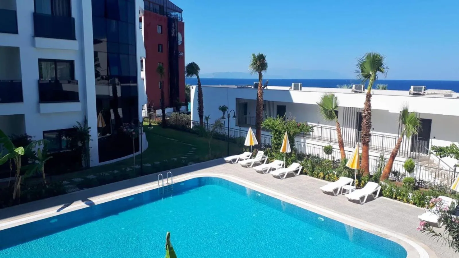 Swimming pool in Ege Birlik Seasight Suites