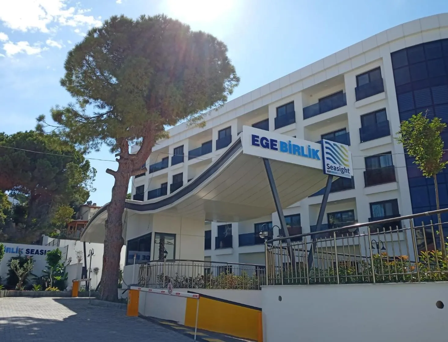 Property building in Ege Birlik Seasight Suites