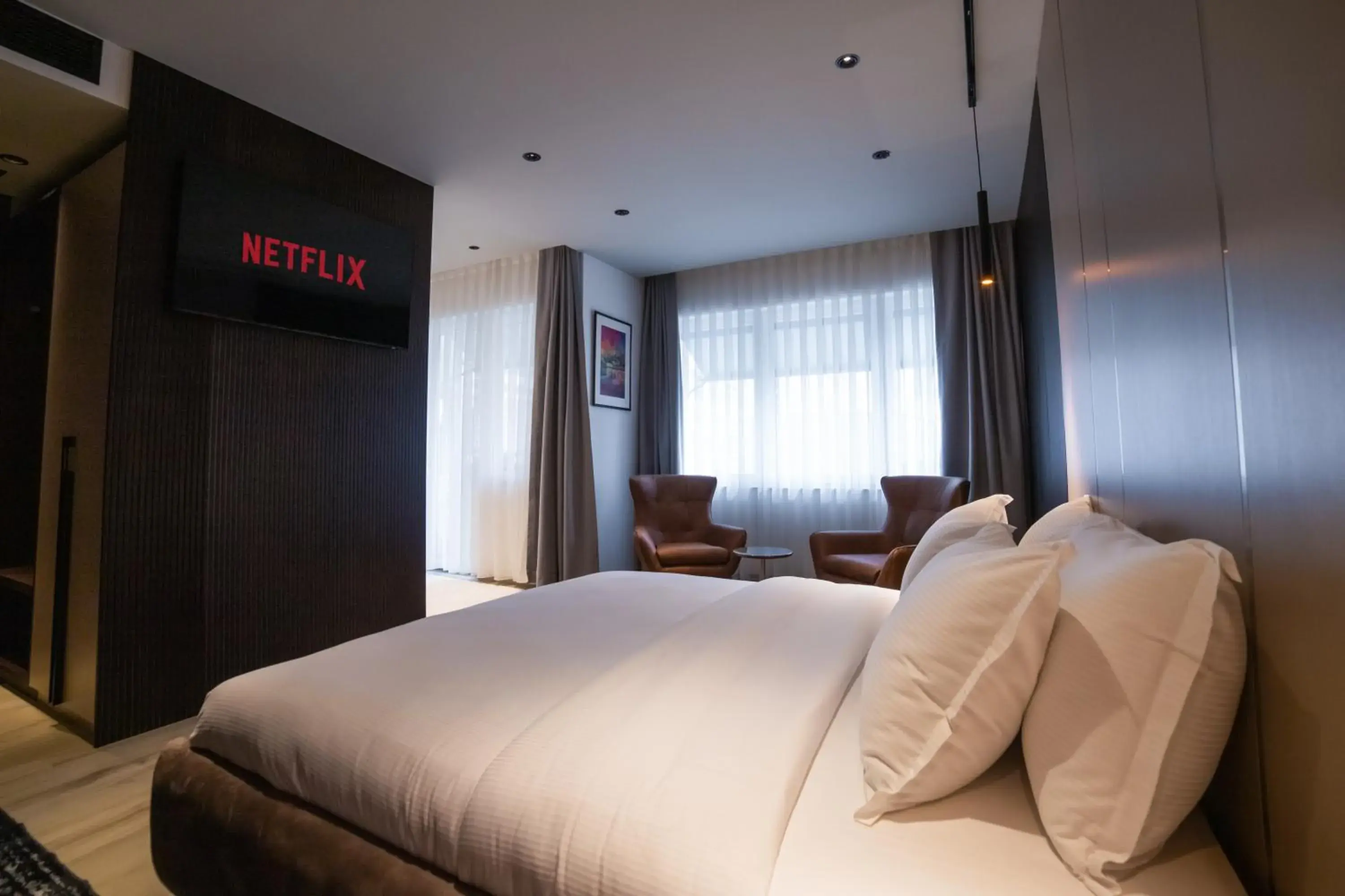 Bed in Emery Hotel Bed in Emery Hotel