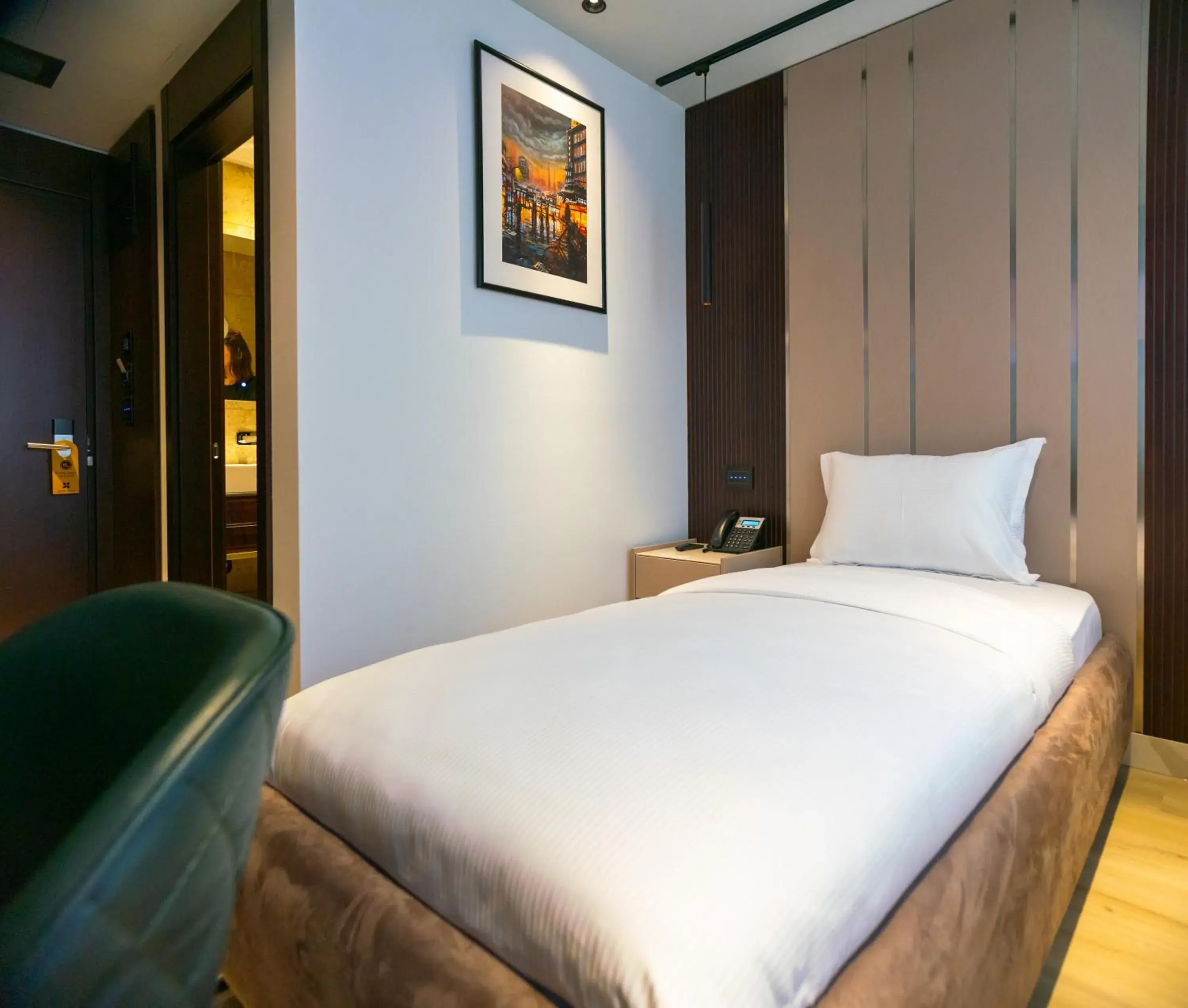 Standard Single Room - single occupancy in Emery Hotel Standard Single Room - single occupancy in Emery Hotel