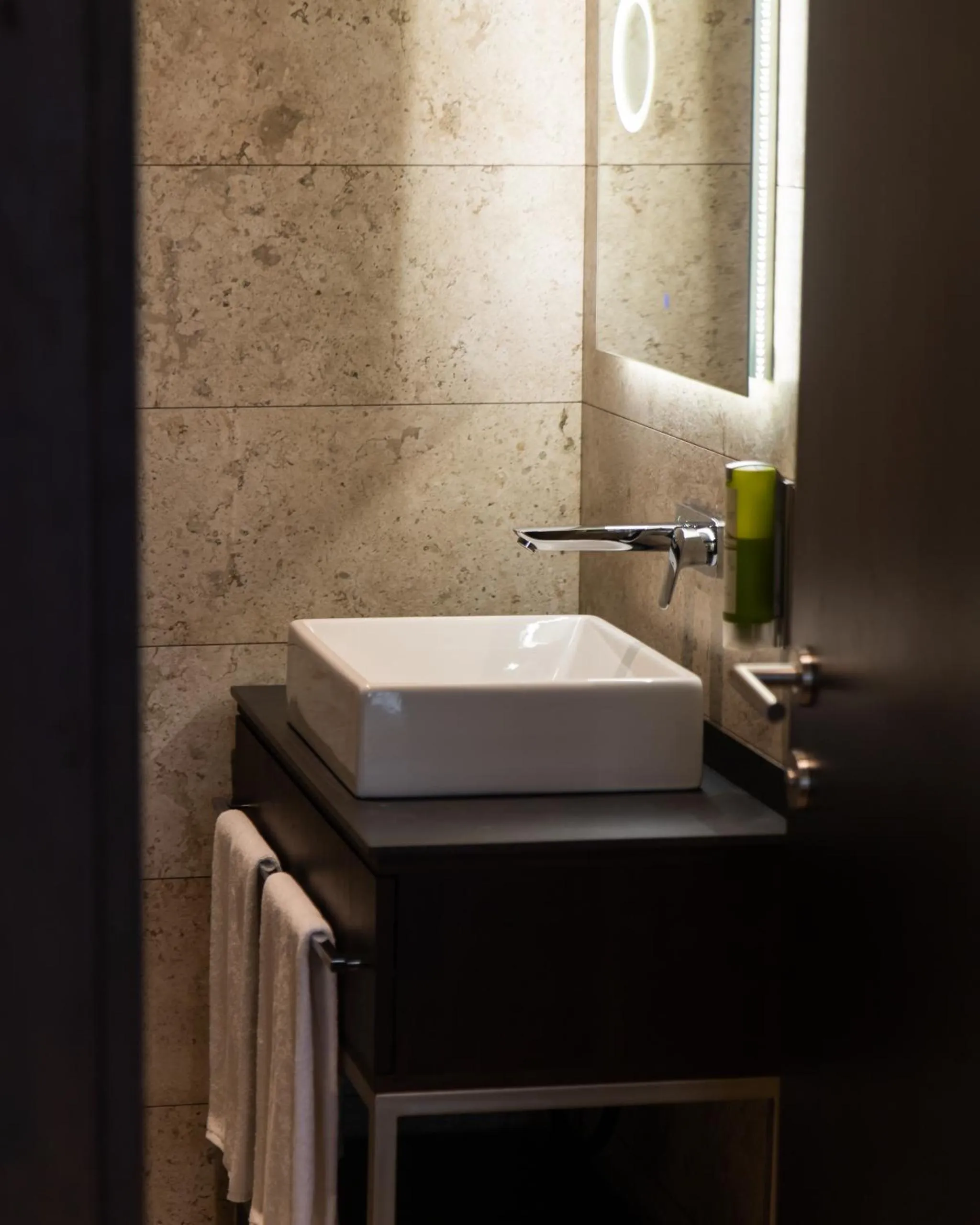 Bathroom in Emery Hotel