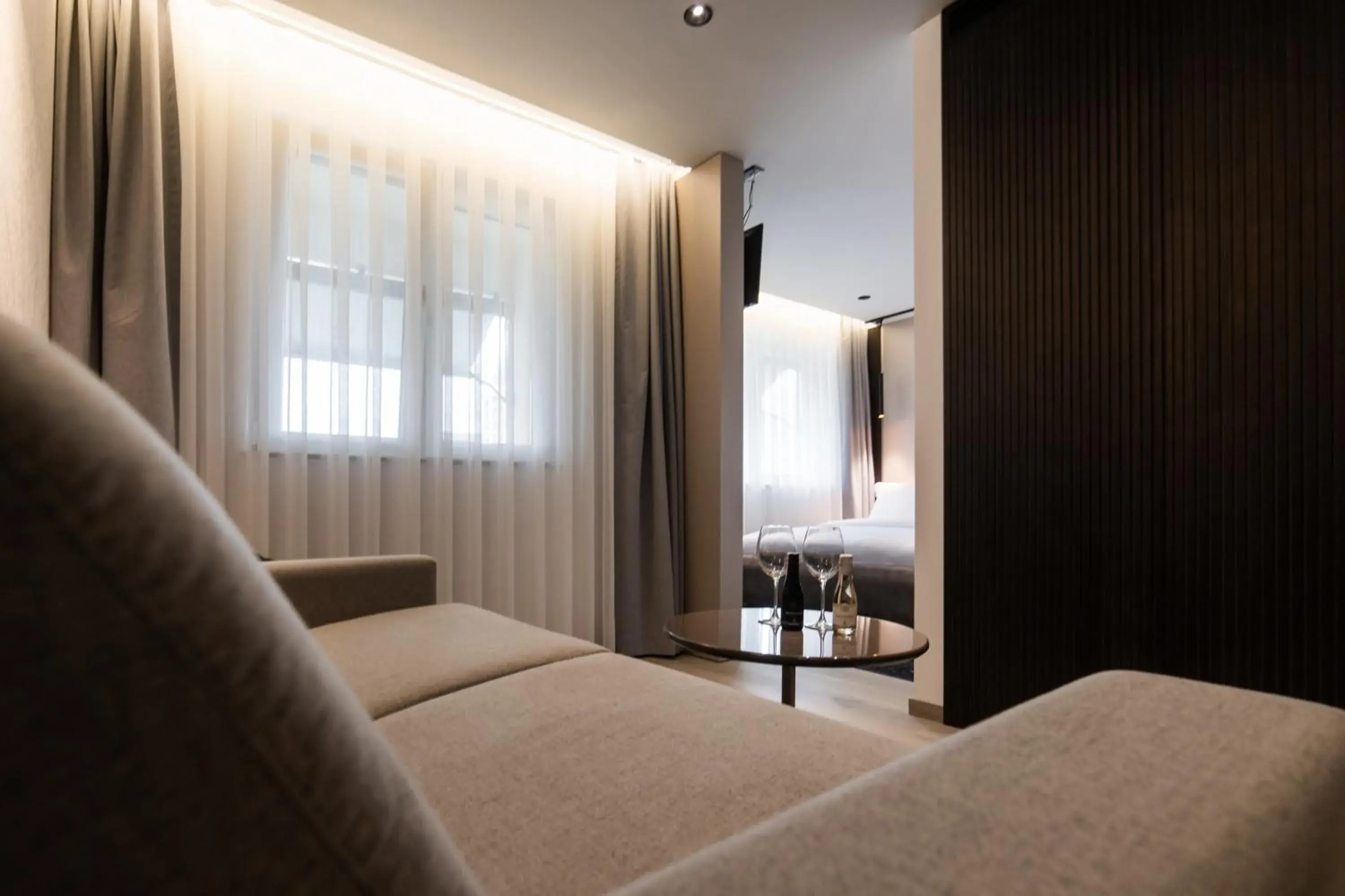 Bed in Emery Hotel Bed in Emery Hotel