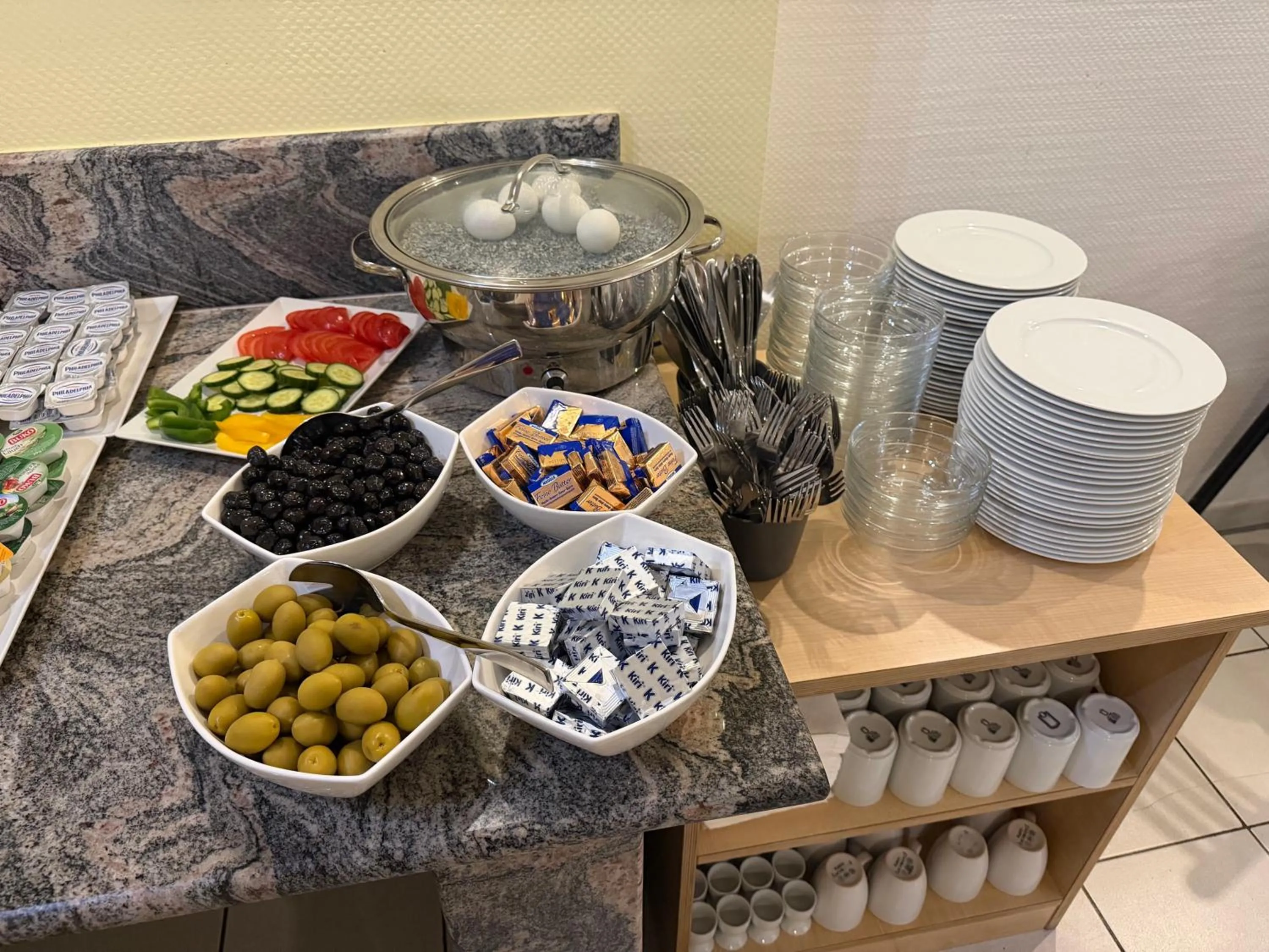 Breakfast in Brenzhotel Heidenheim