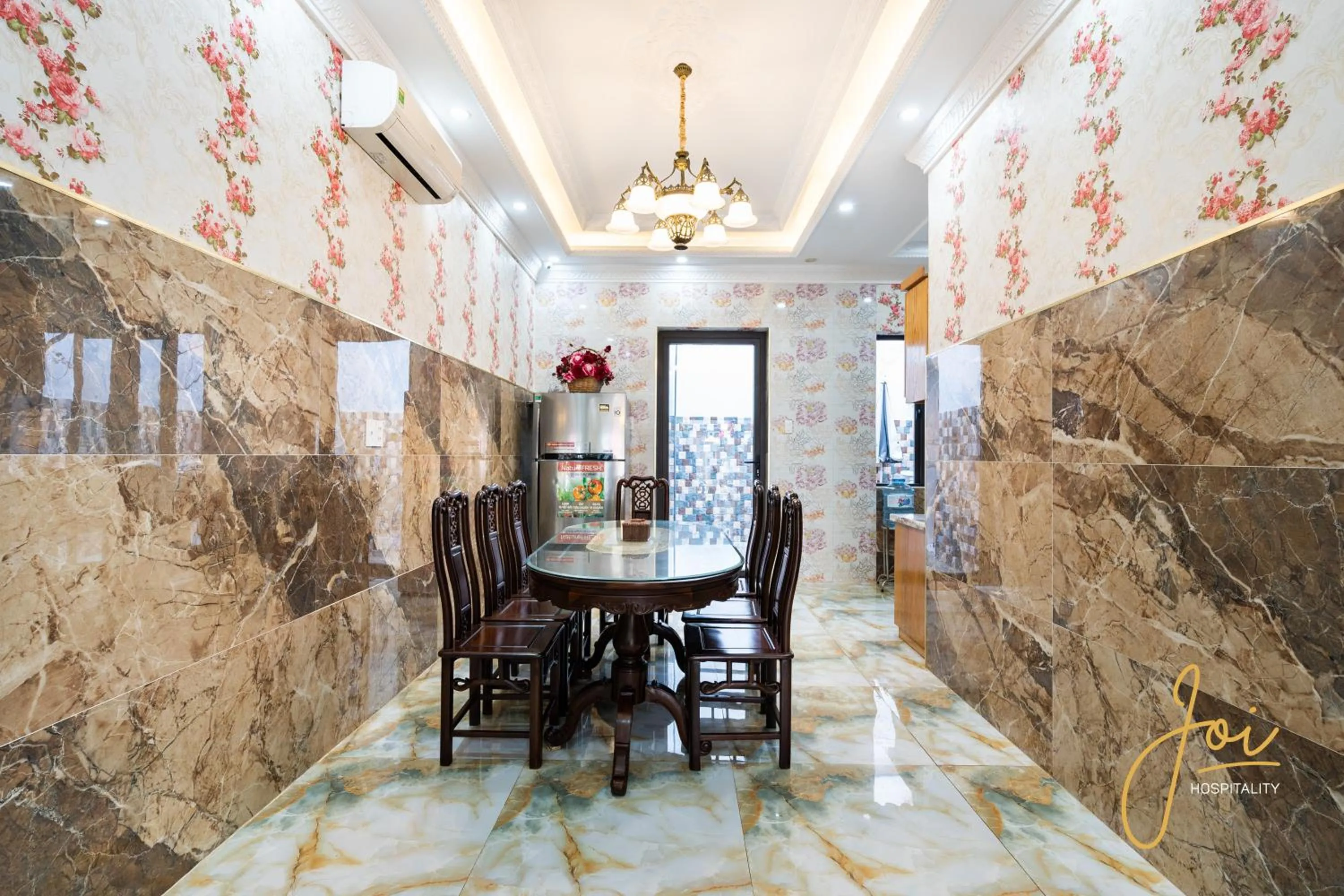 Communal lounge/ TV room in Joi Hospitality - KP House