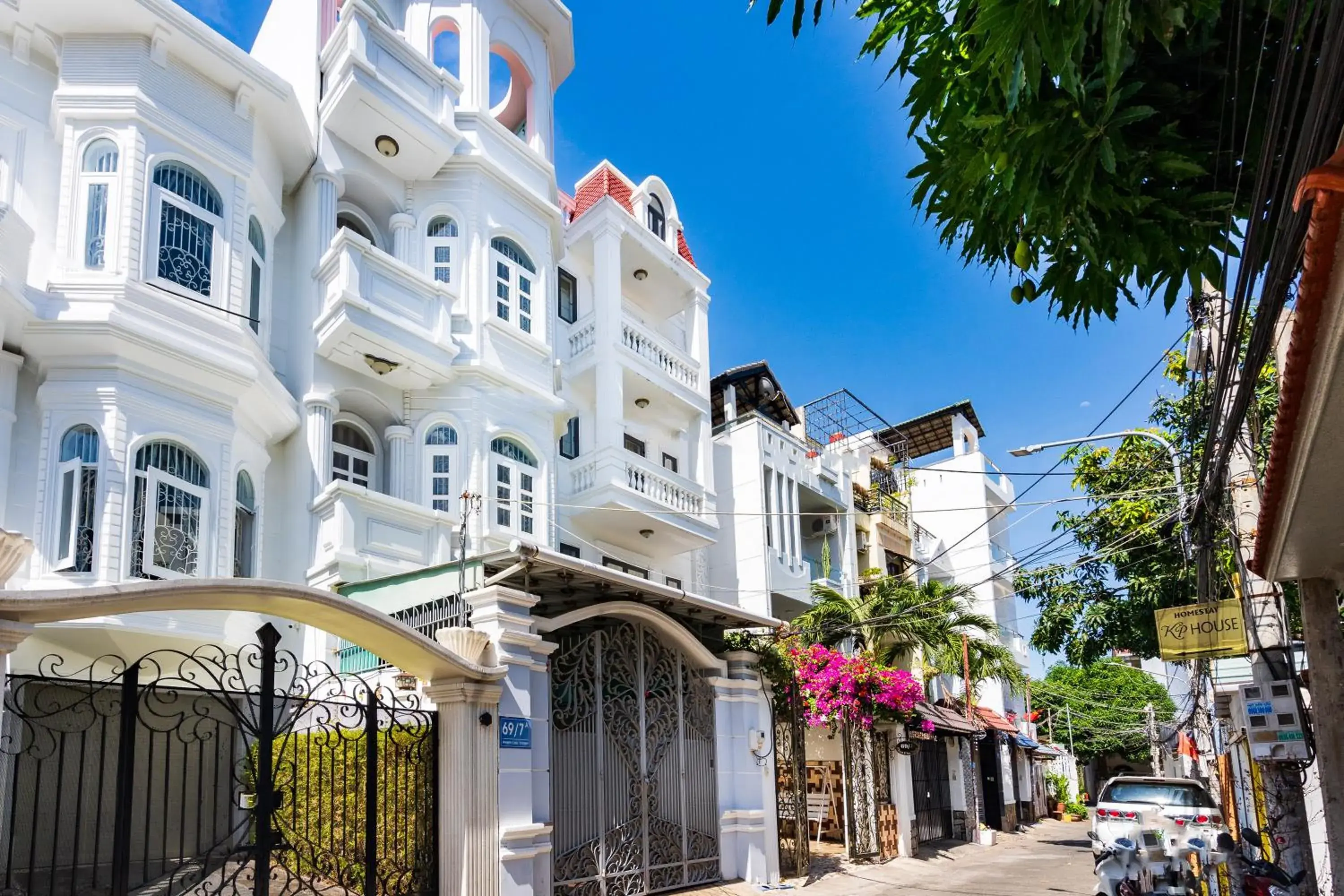 Property building in Joi Hospitality - KP House Property building in Joi Hospitality - KP House