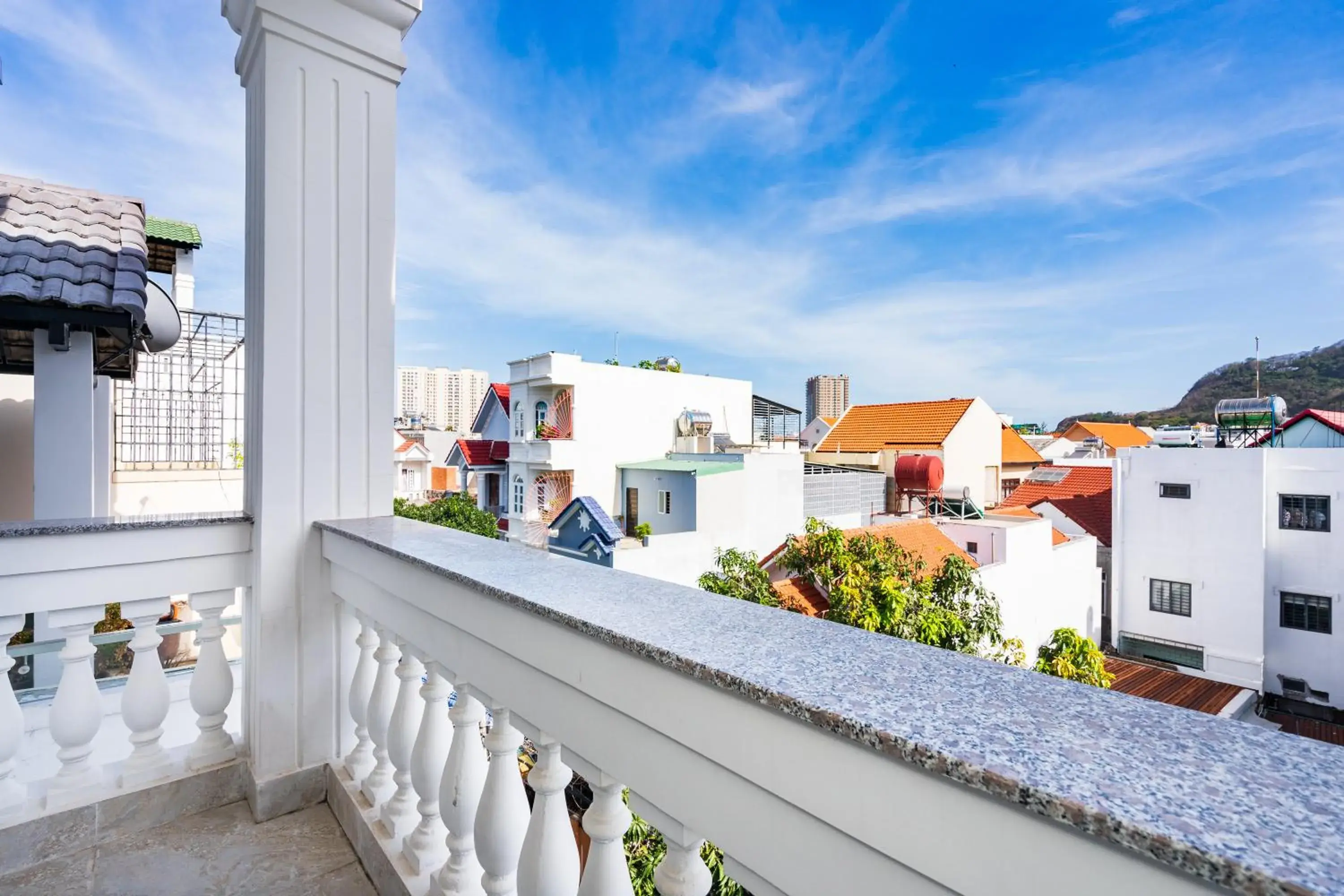 Mountain view in Joi Hospitality - KP House Mountain view in Joi Hospitality - KP House