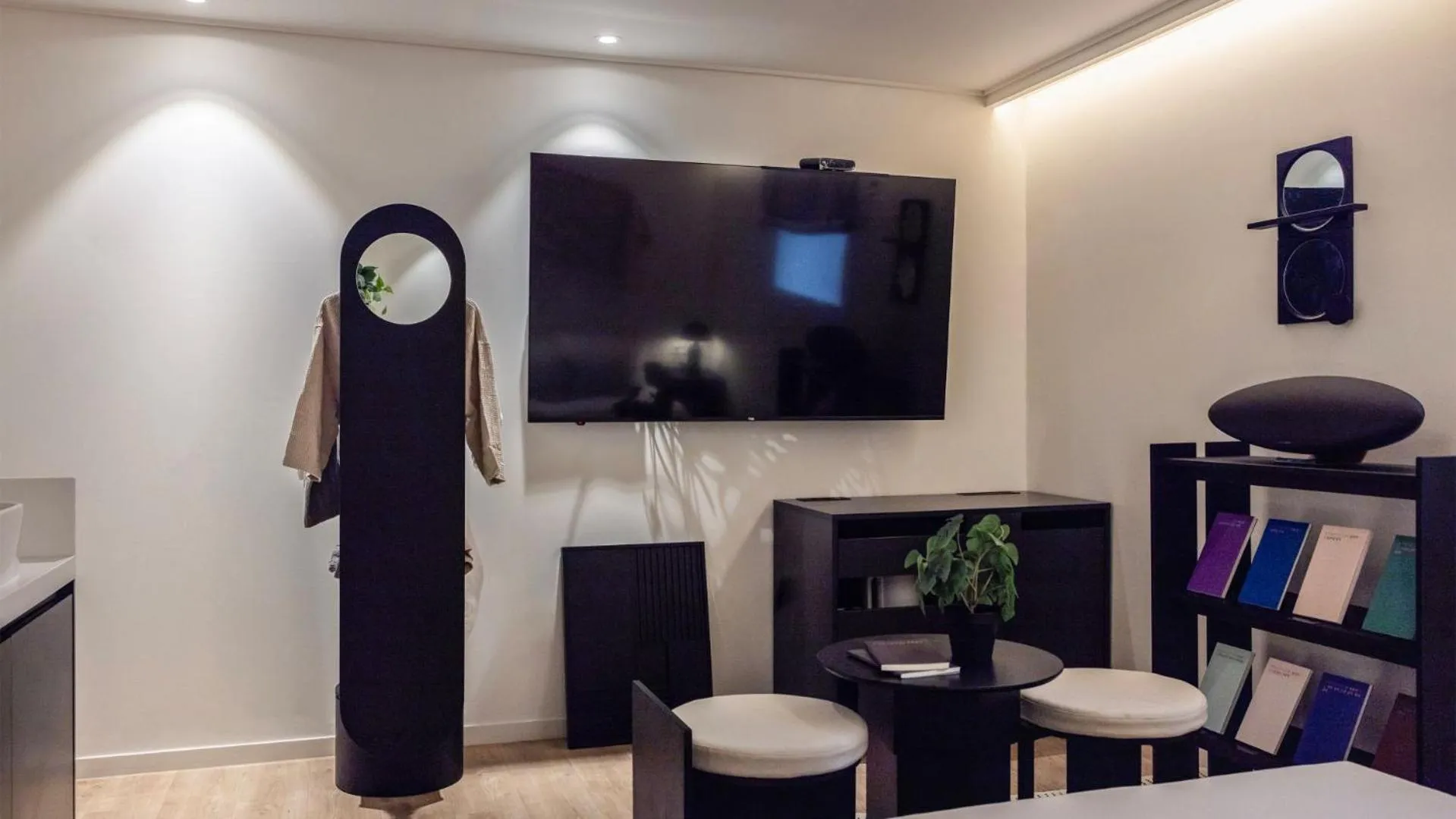 TV and multimedia in Aank Hotel Incheon Bupyeong