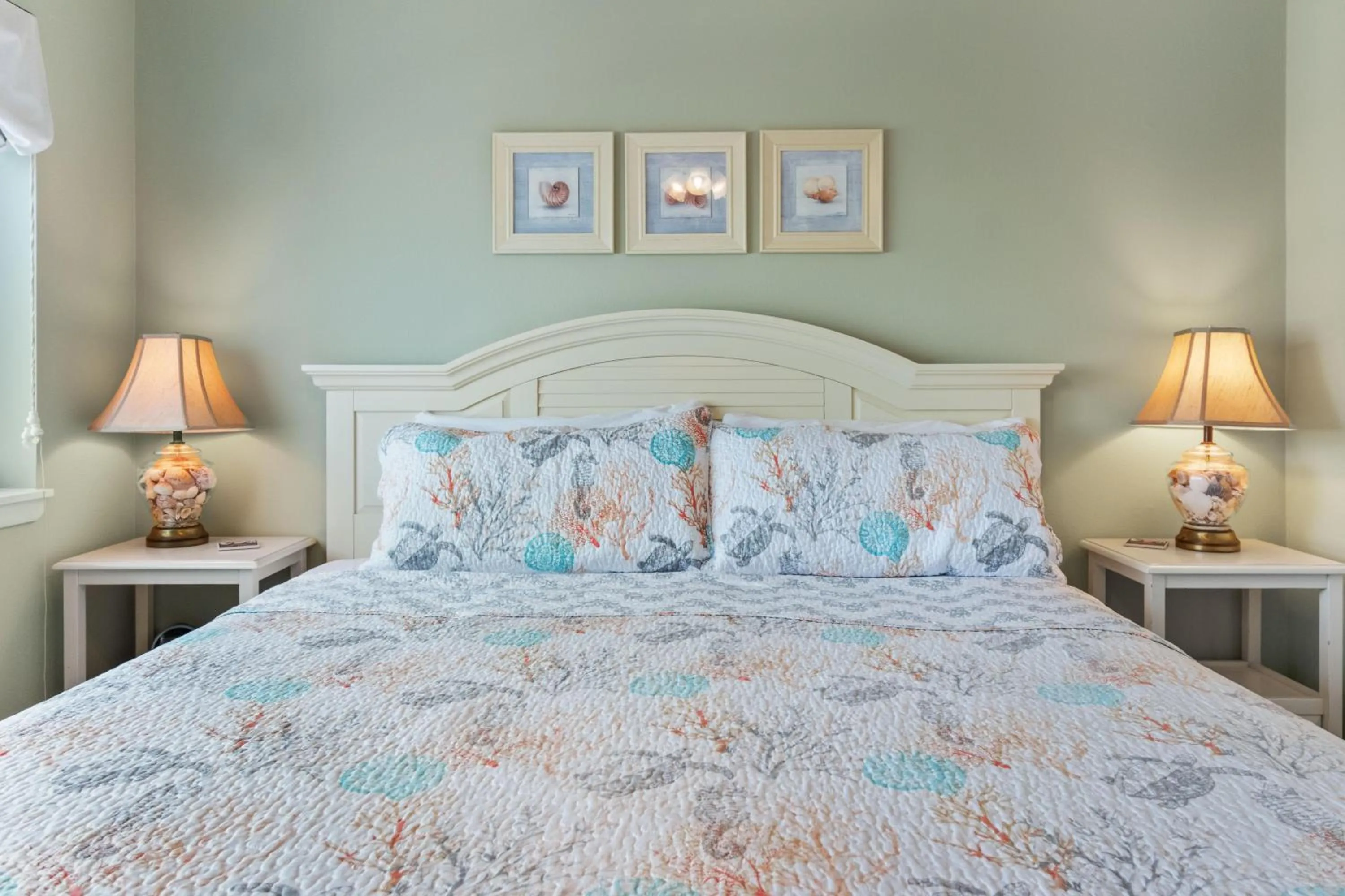 Bed in Beach Blessing
