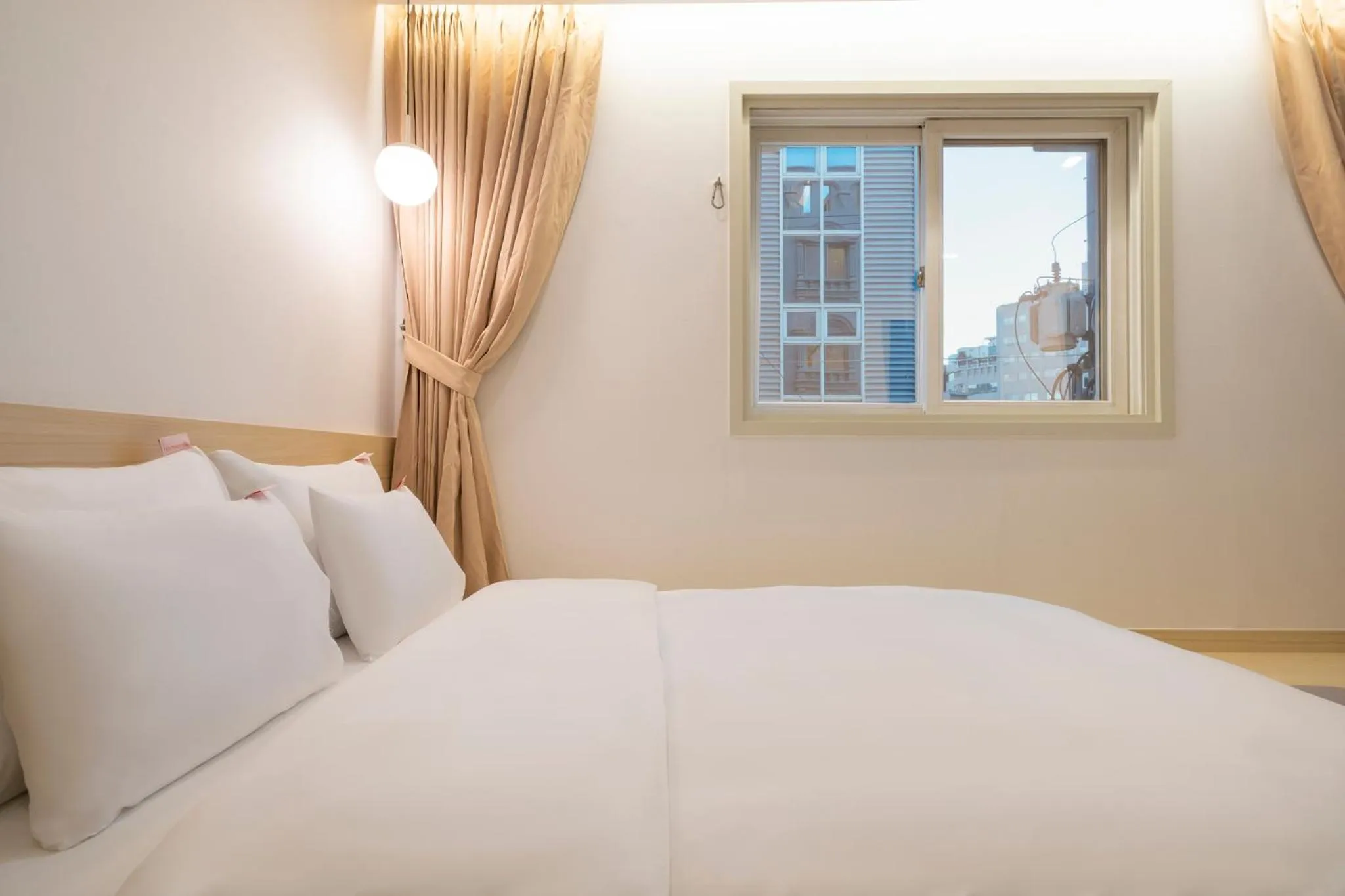 Bed in Nomad Aank Hotel Gumi