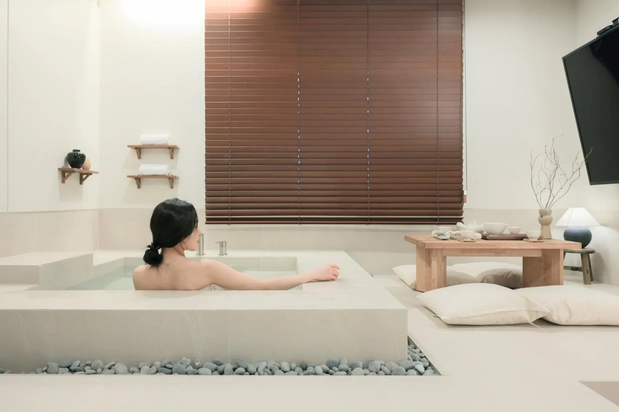Nomad Anook Hotel Gumi