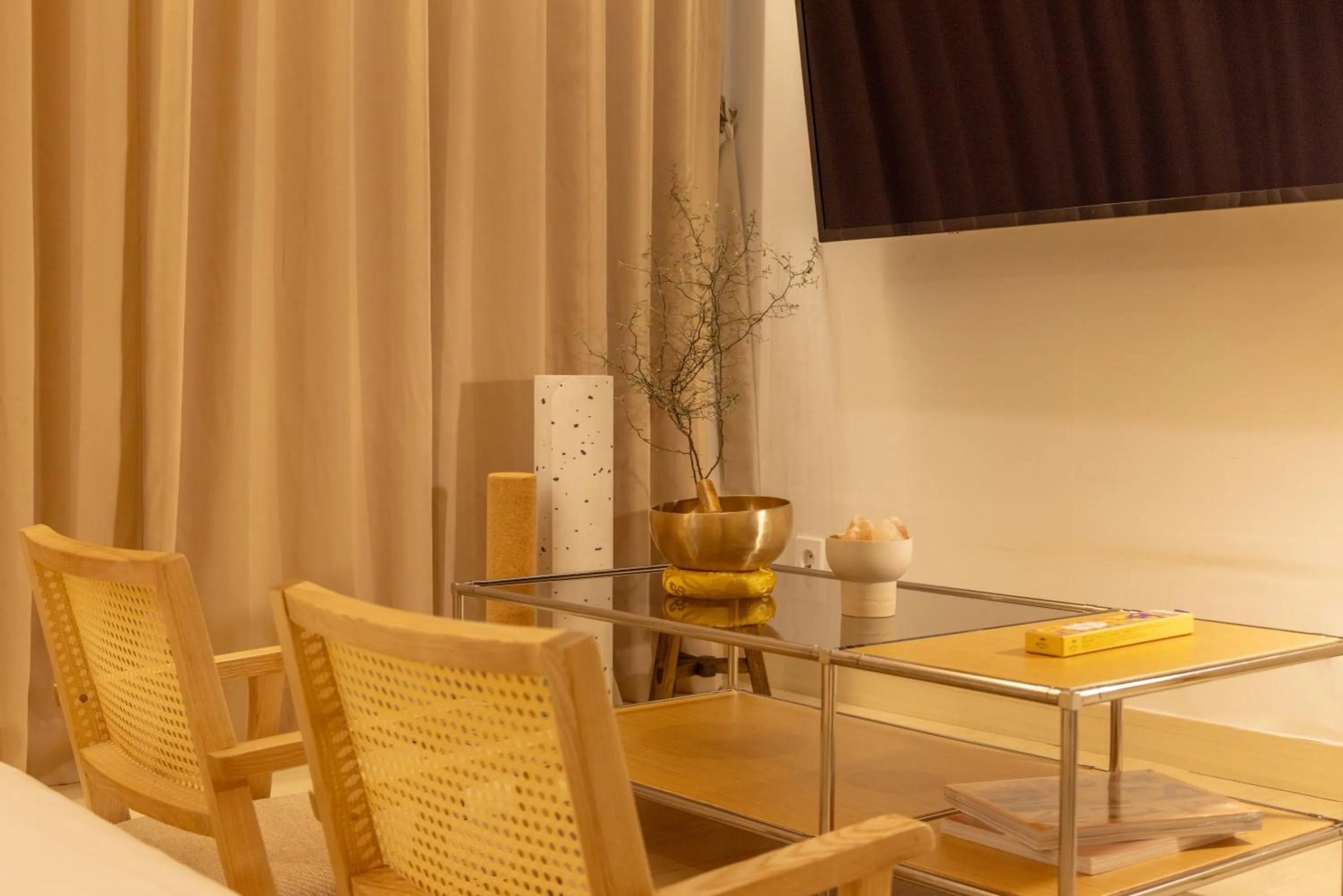 Nomad Aank Hotel Gumi