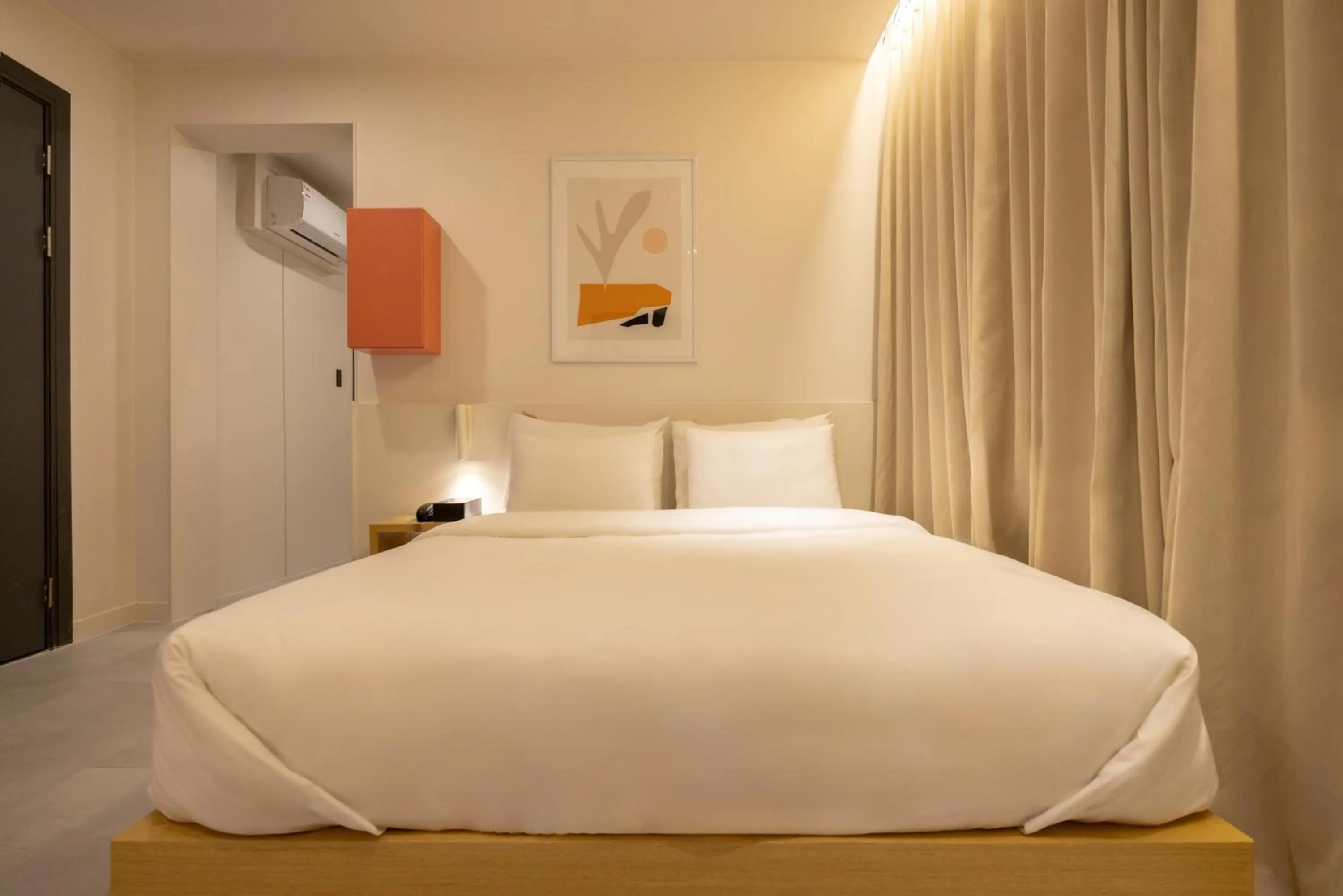 Bed in Nomad Aank Hotel Gumi