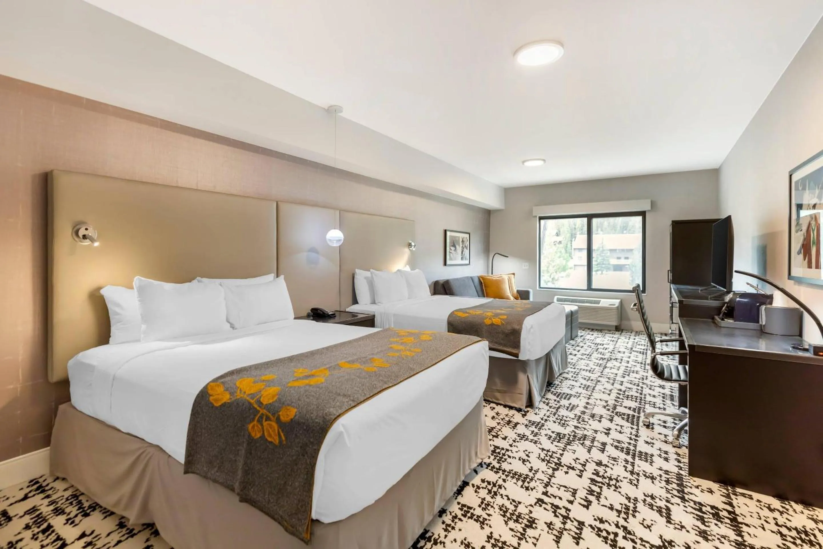 Bedroom in Cambria Hotel Copper Mountain