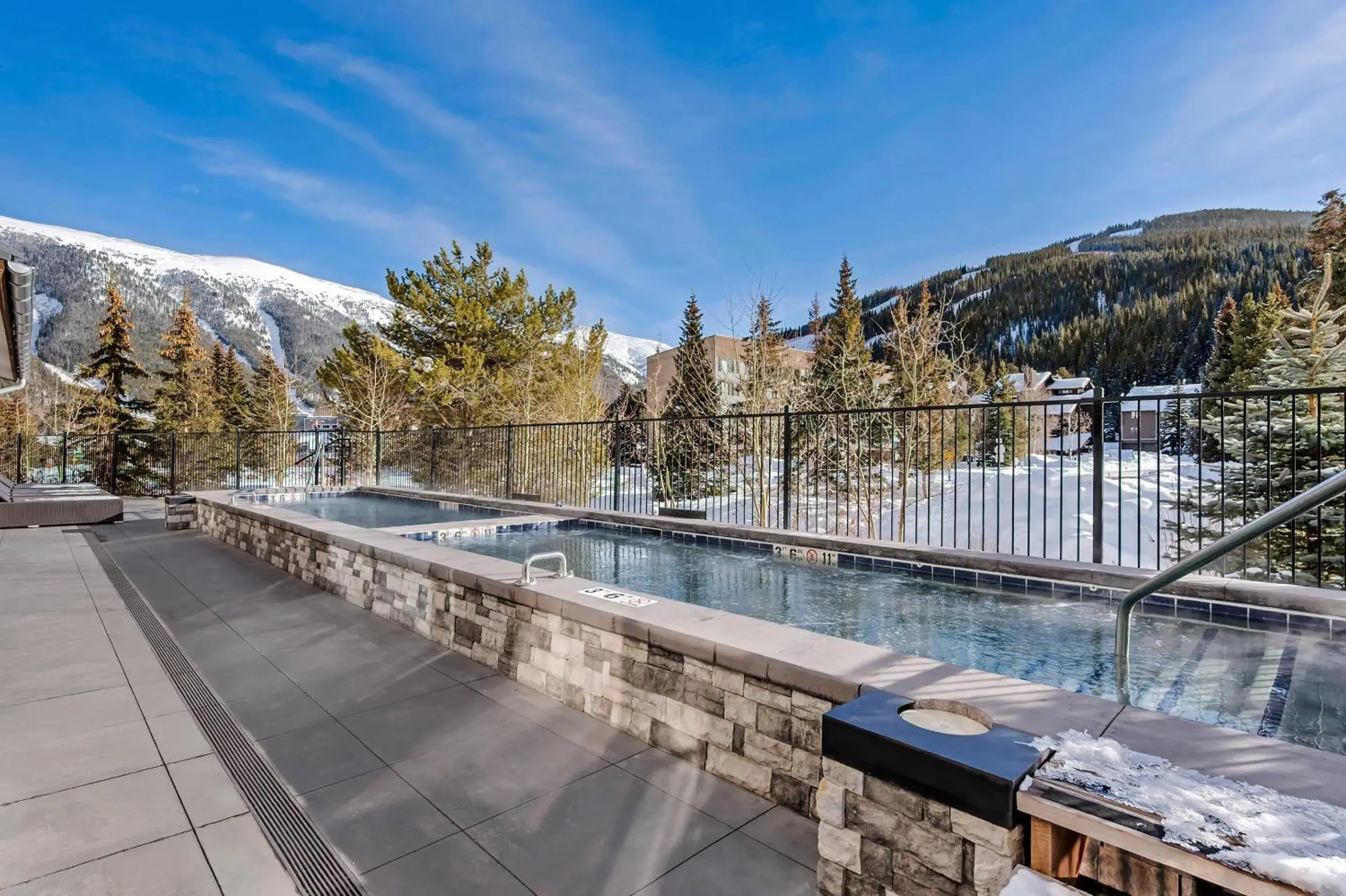 Swimming pool in Cambria Hotel Copper Mountain Swimming pool in Cambria Hotel Copper Mountain