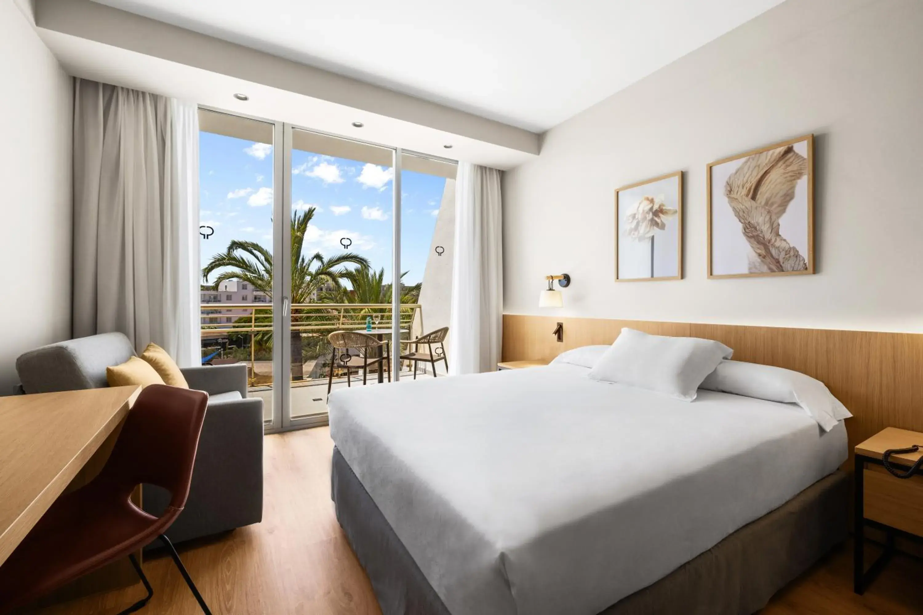 Bedroom, Bed in Protur Sa Coma Playa Hotel & Spa Bedroom, Bed in Protur Sa Coma Playa Hotel & Spa