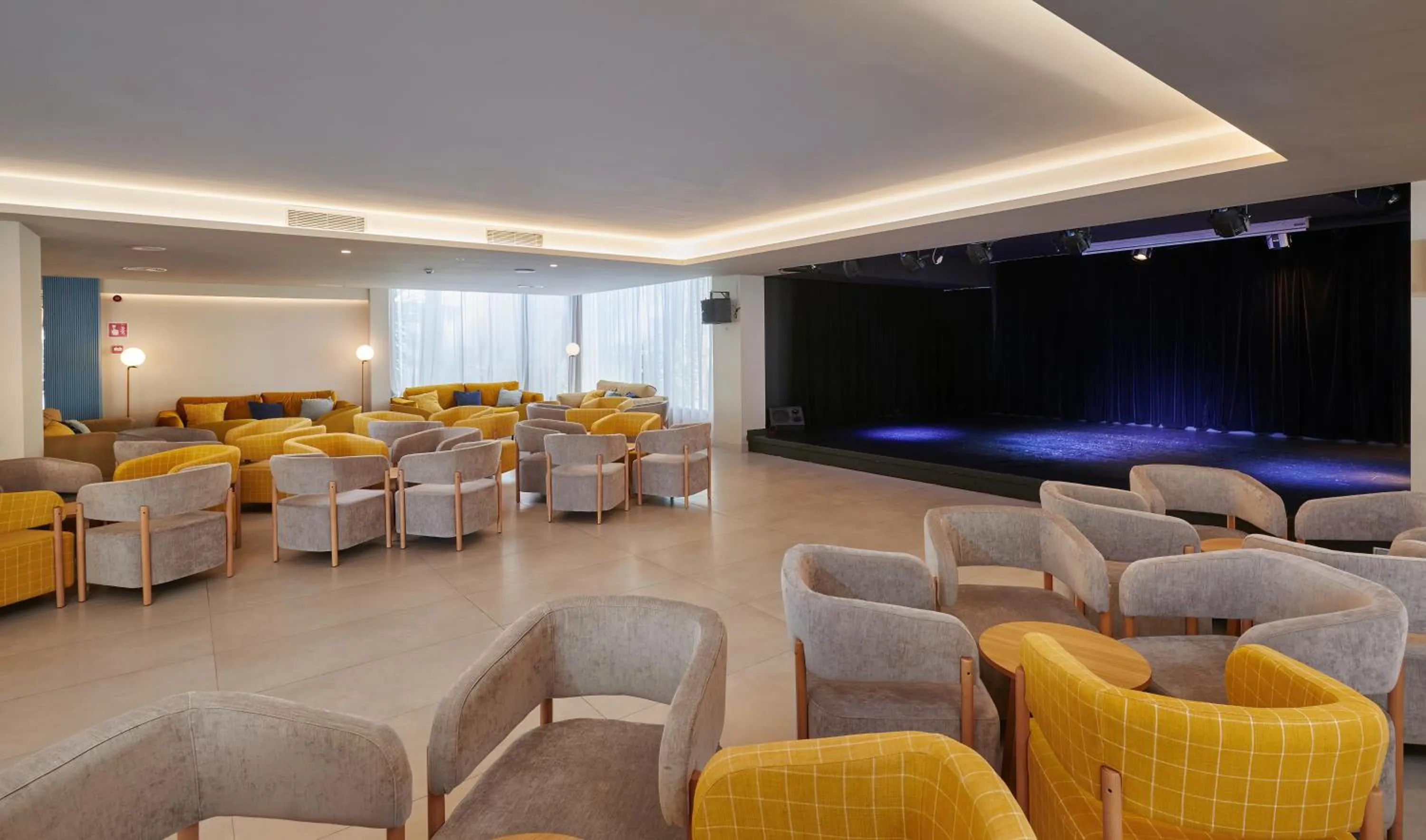 Lounge or bar in Protur Sa Coma Playa Hotel & Spa