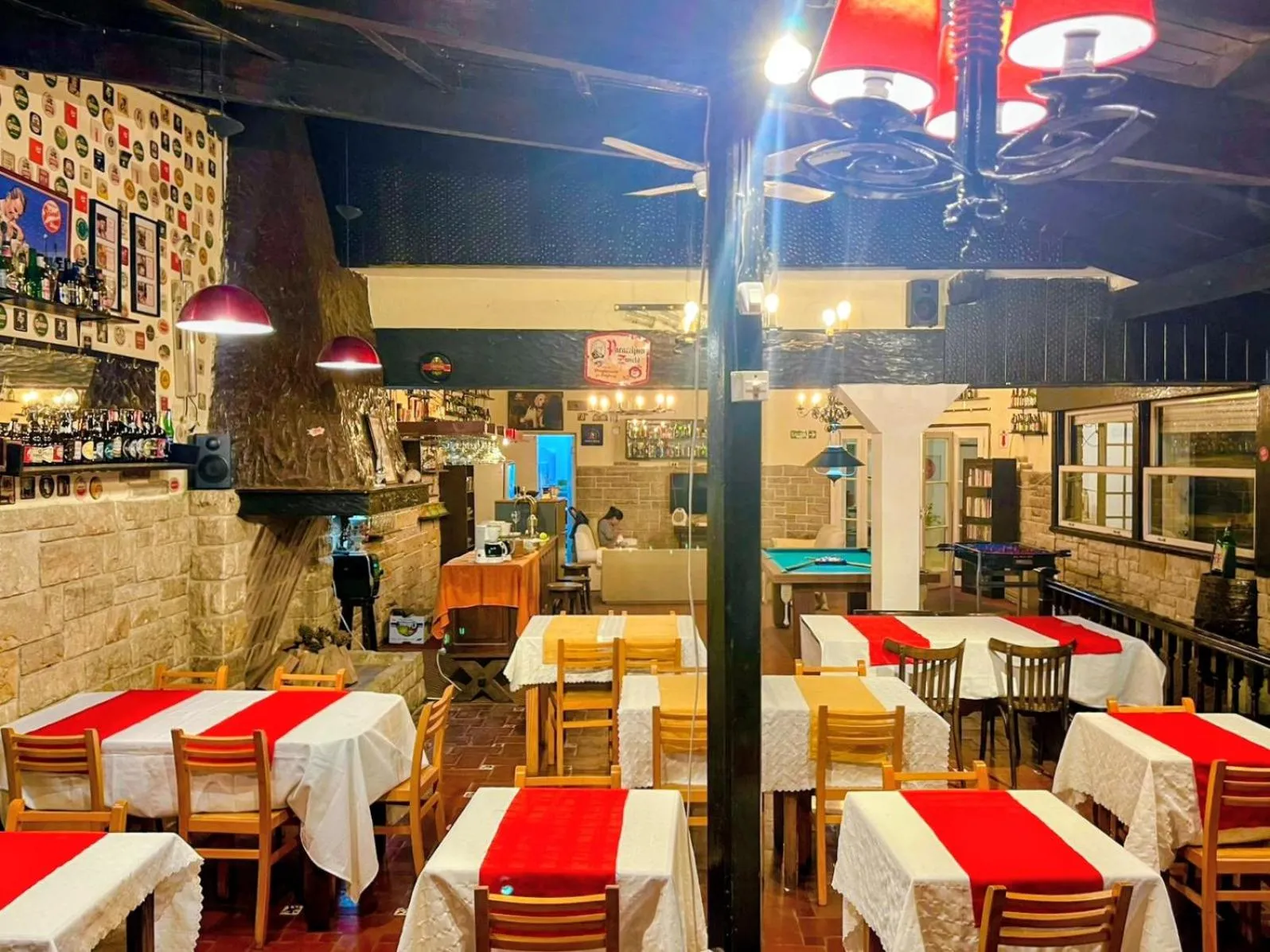 Restaurant/places to eat in Hostal del Sur