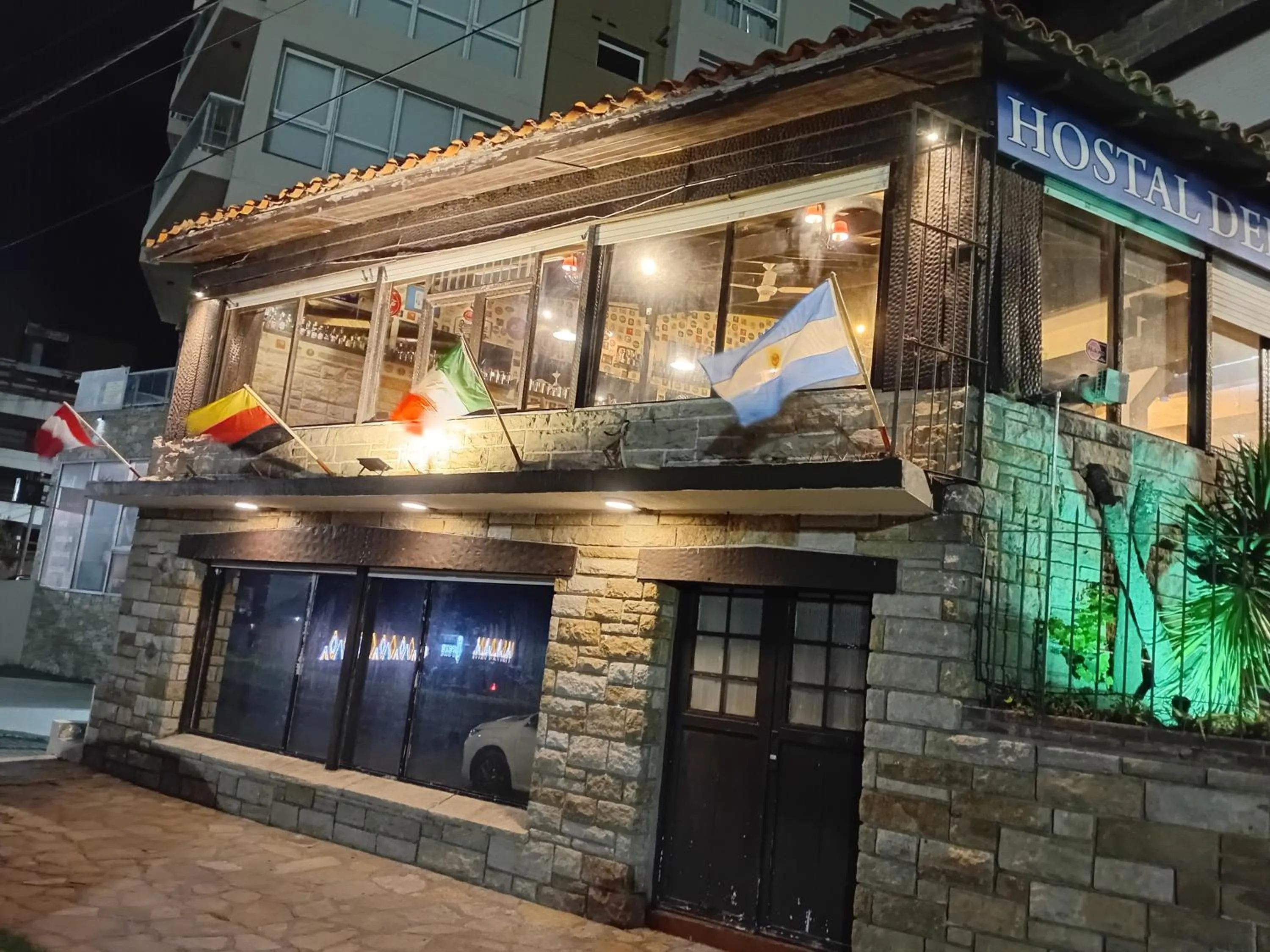 Property building in Hostal del Sur