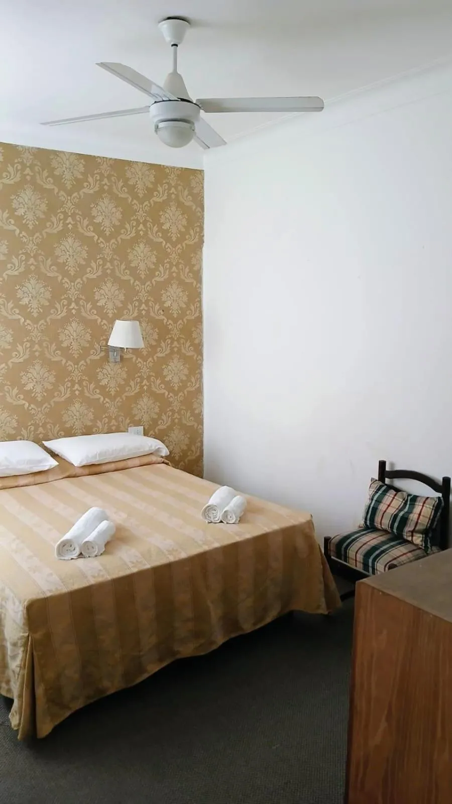 Photo of the whole room, Bed in Hostal del Sur