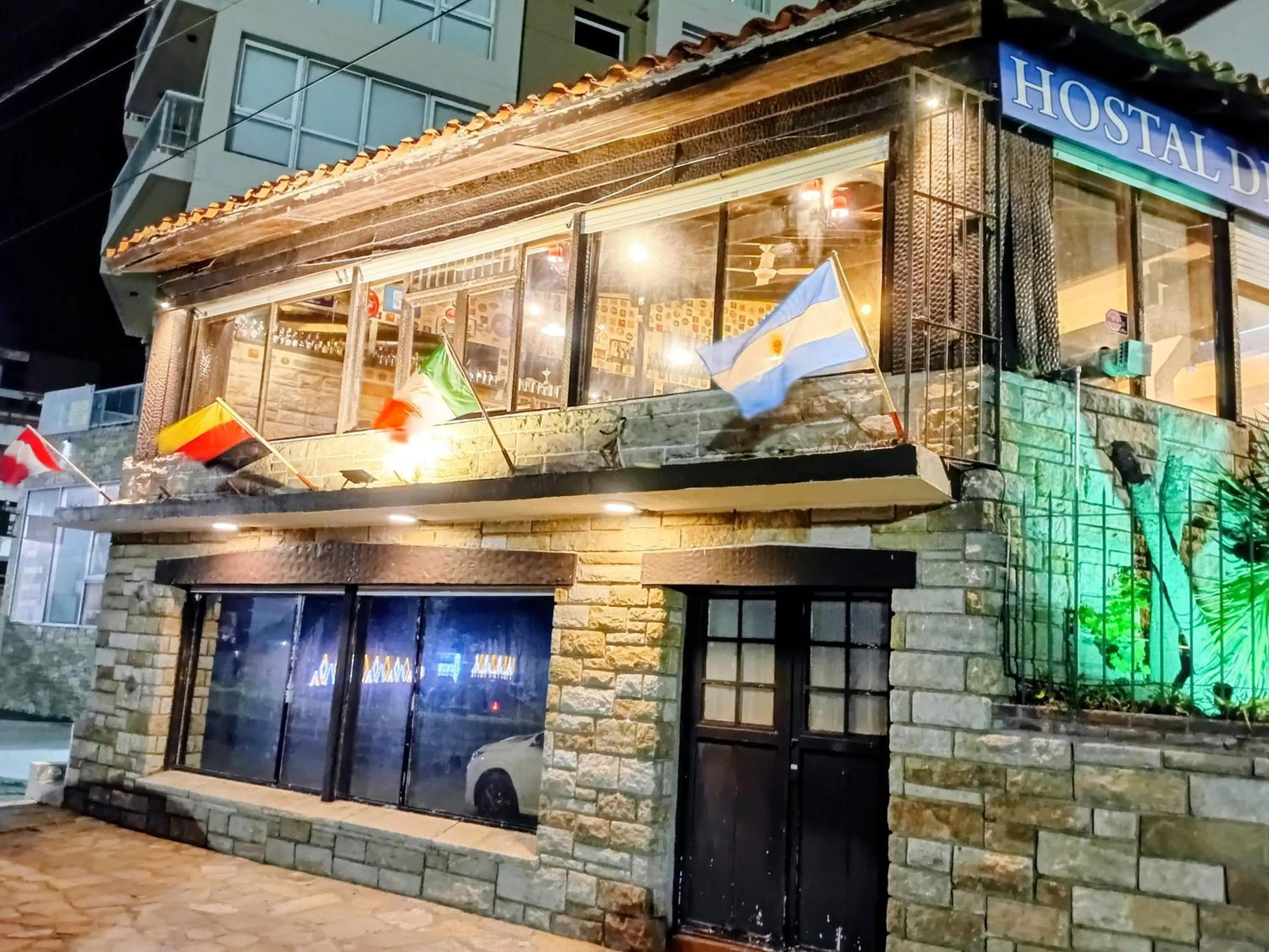 Property building in Hostal del Sur