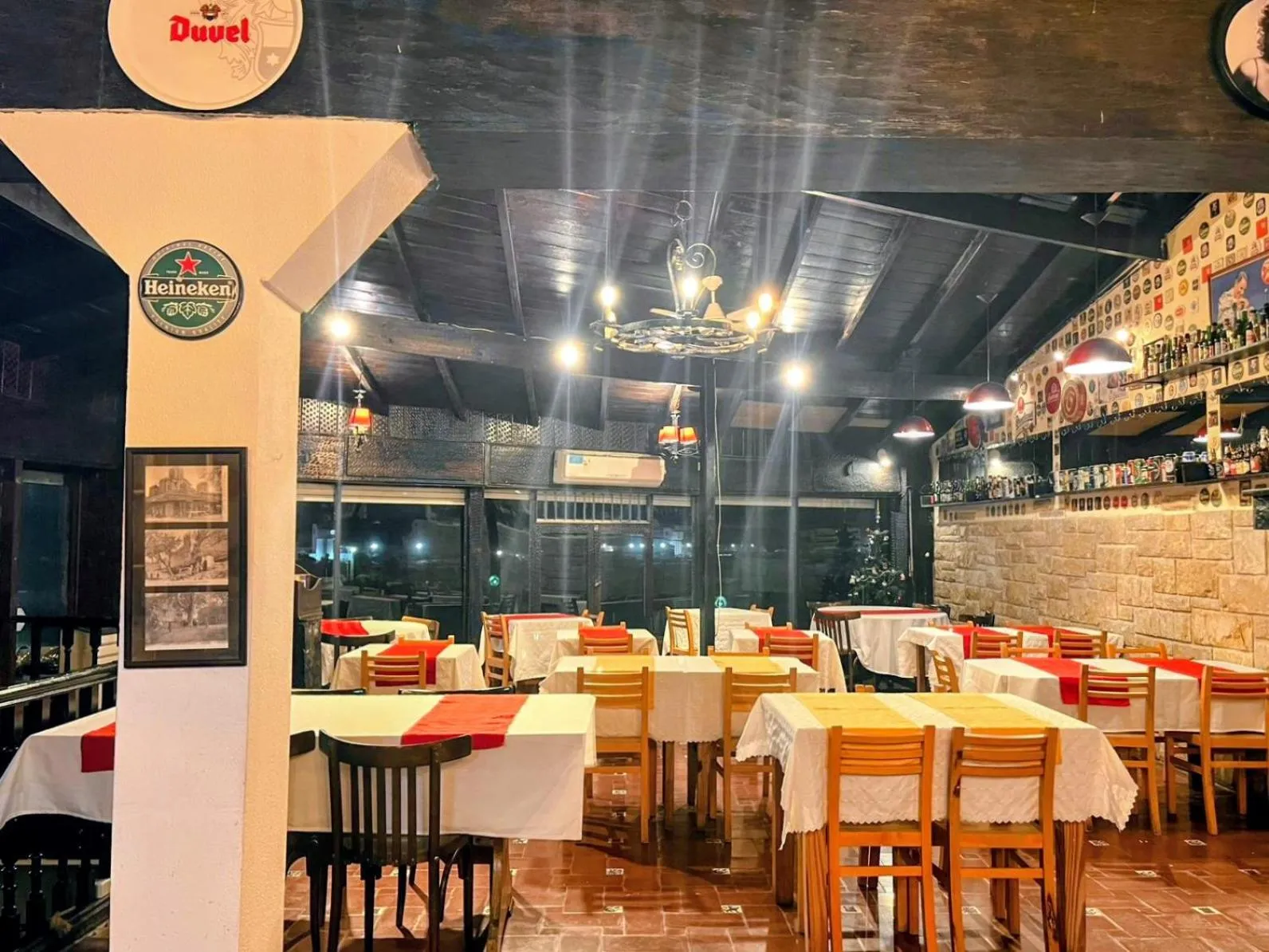 Restaurant/places to eat in Hostal del Sur