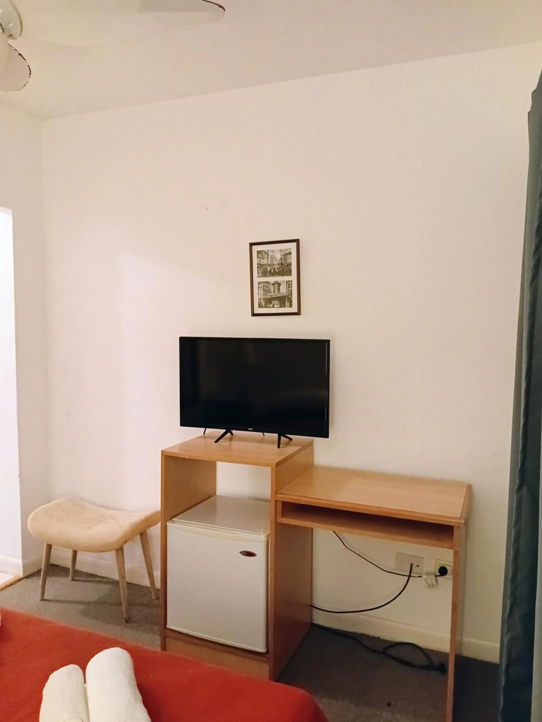 TV and multimedia in Hostal del Sur