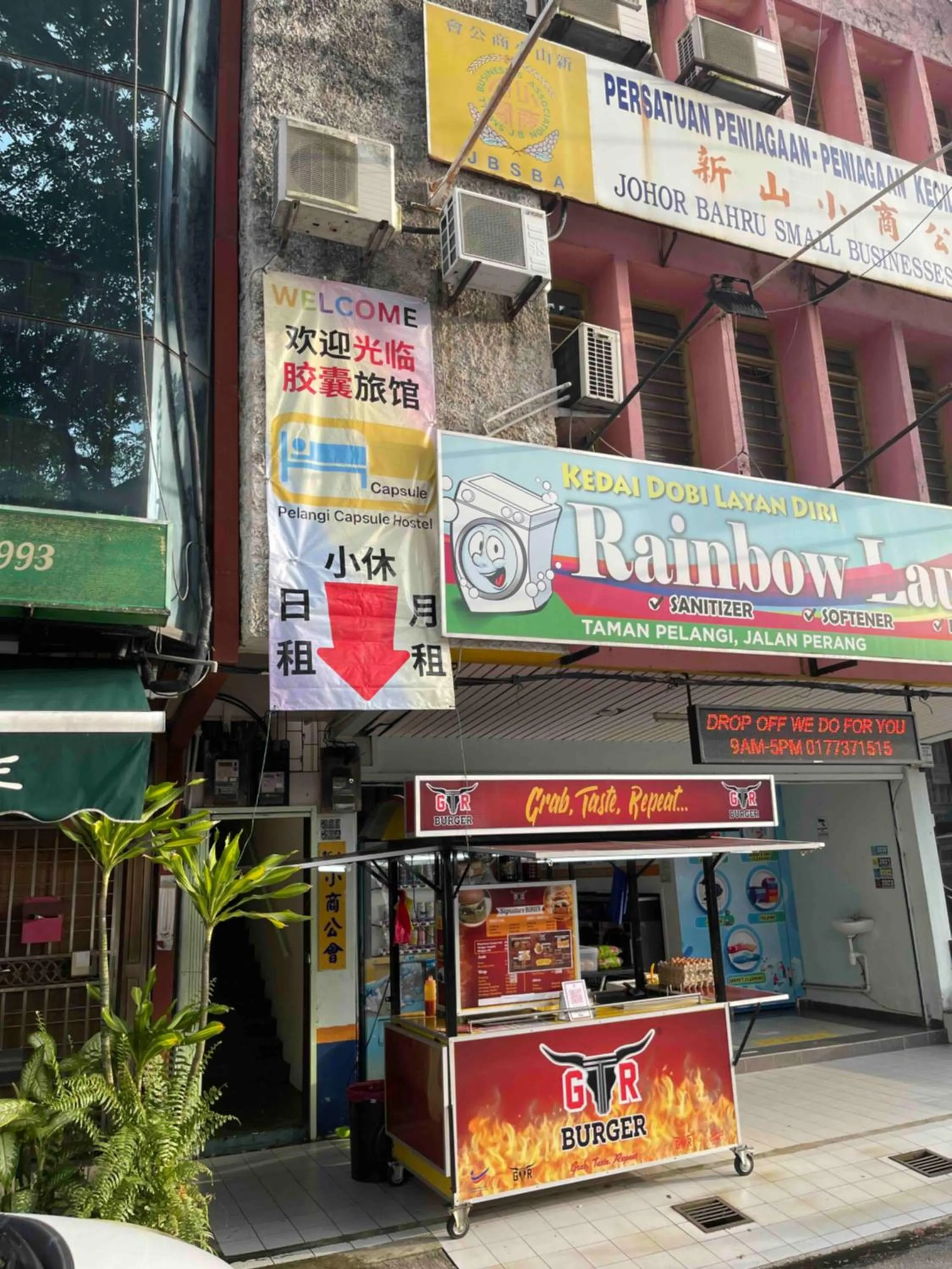 Pelangi Capsule Hostel