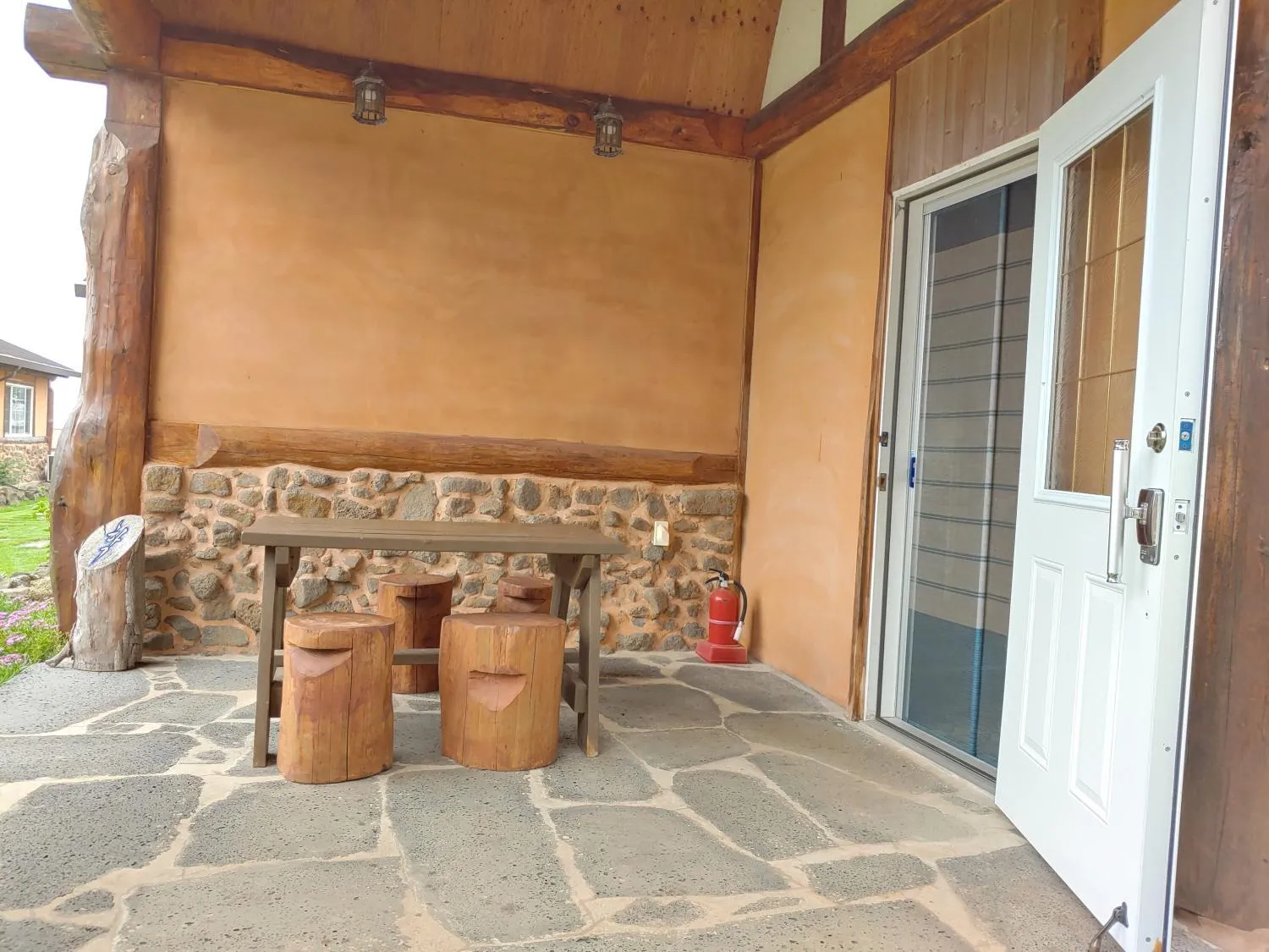 Geumok Log Pension